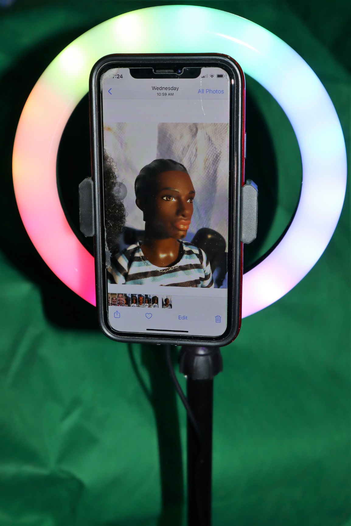 Canal Toys New So DIY TikTok Instagram YouTube Multicolored Ring Light with Green Screen and Phone Mount Tripod. Studio Creator 2 Influencer Video Creator Kit customer photo 1