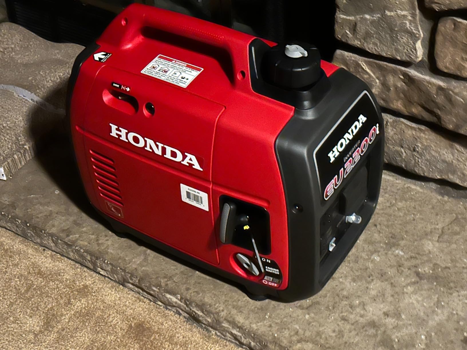Honda EU2200i 2200 Watt Inverter Generator (EU2200ITAN) customer photo 2