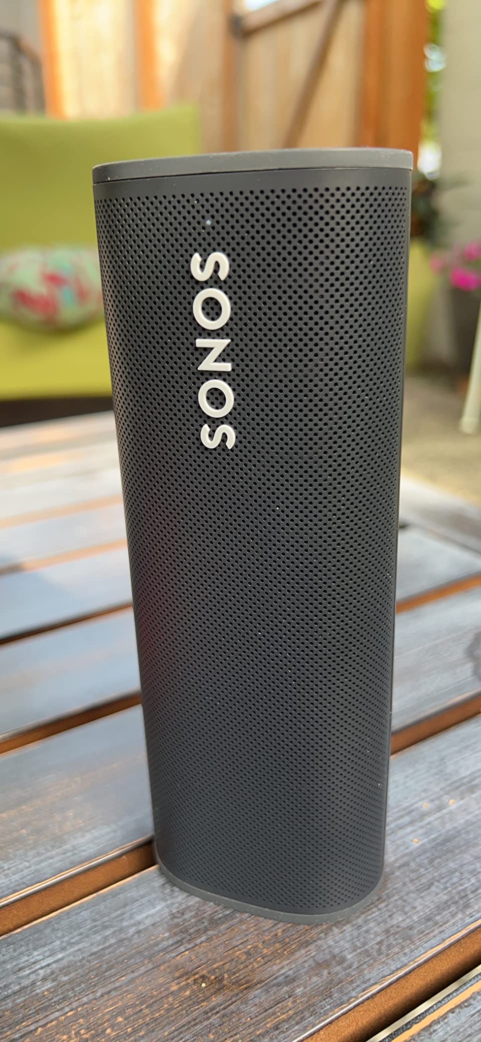 Sonos Roam - Black - Wireless Portable Bluetooth Speaker customer photo 1