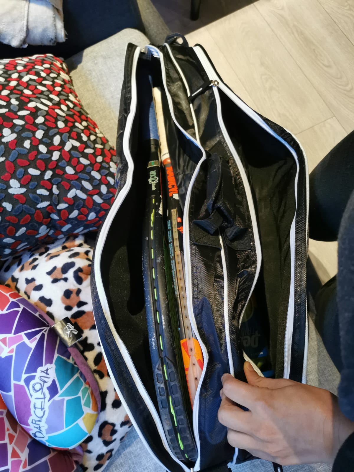 Tennis Racket Bag (3-5 Racquet), with Shoe & Phone Compartment and Protective Pad, Super Roomy and Lightweight Racquet Bag for Tennis, Badminton customer photo 2
