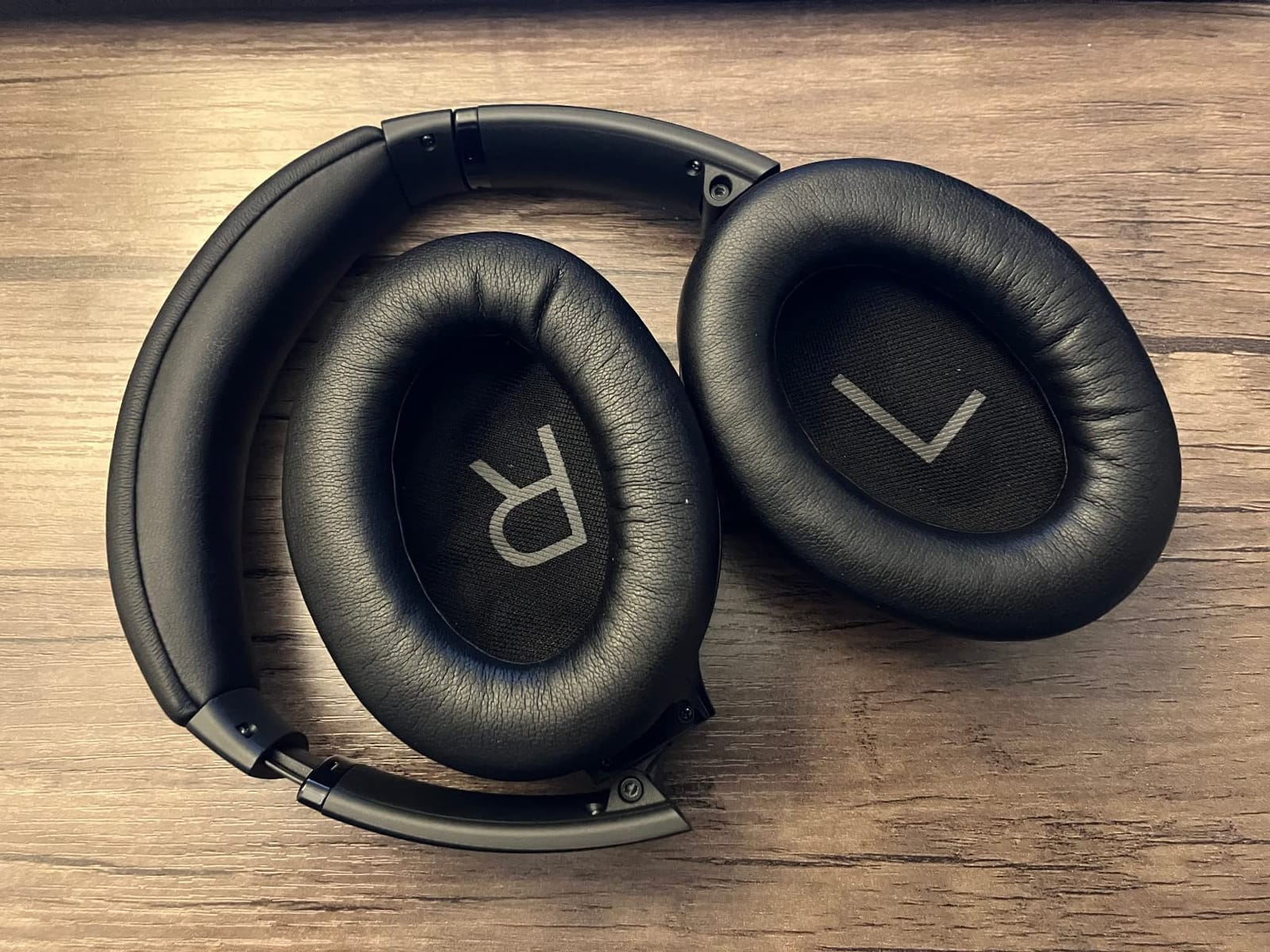 Bose QuietComfort 45 Bluetooth Wireless Noise Cancelling Headphones - Triple Black customer photo 1
