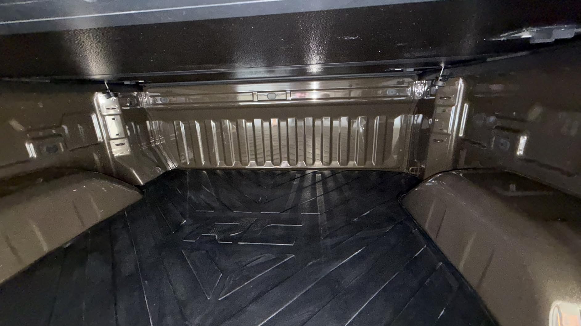 Rough Country Truck Bed Mat for Chevy Silverado & GMC Sierra 1500 (2019-2026) – Fits 5'10