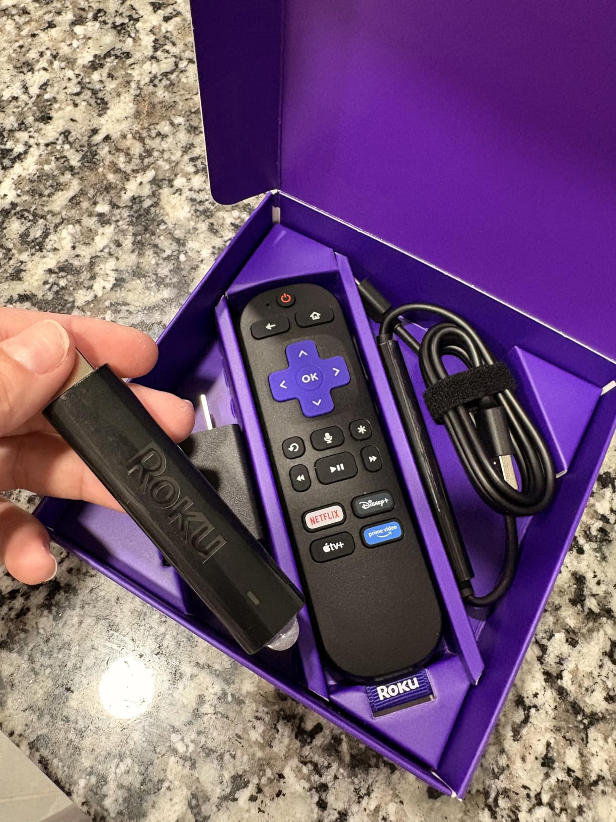 Roku Streaming Stick 4K with Voice Remote - HDR10+ & Dolby Vision customer photo 2