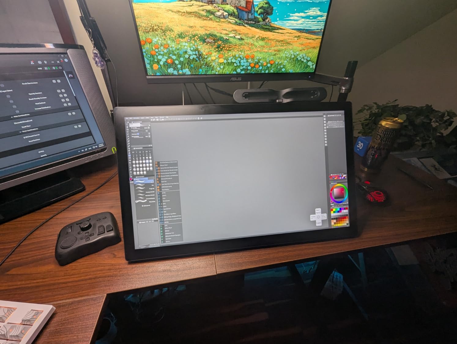 HUION Adjustable Desk Stand ST100A Drawing Tablet Stand for Pen Display customer photo 1