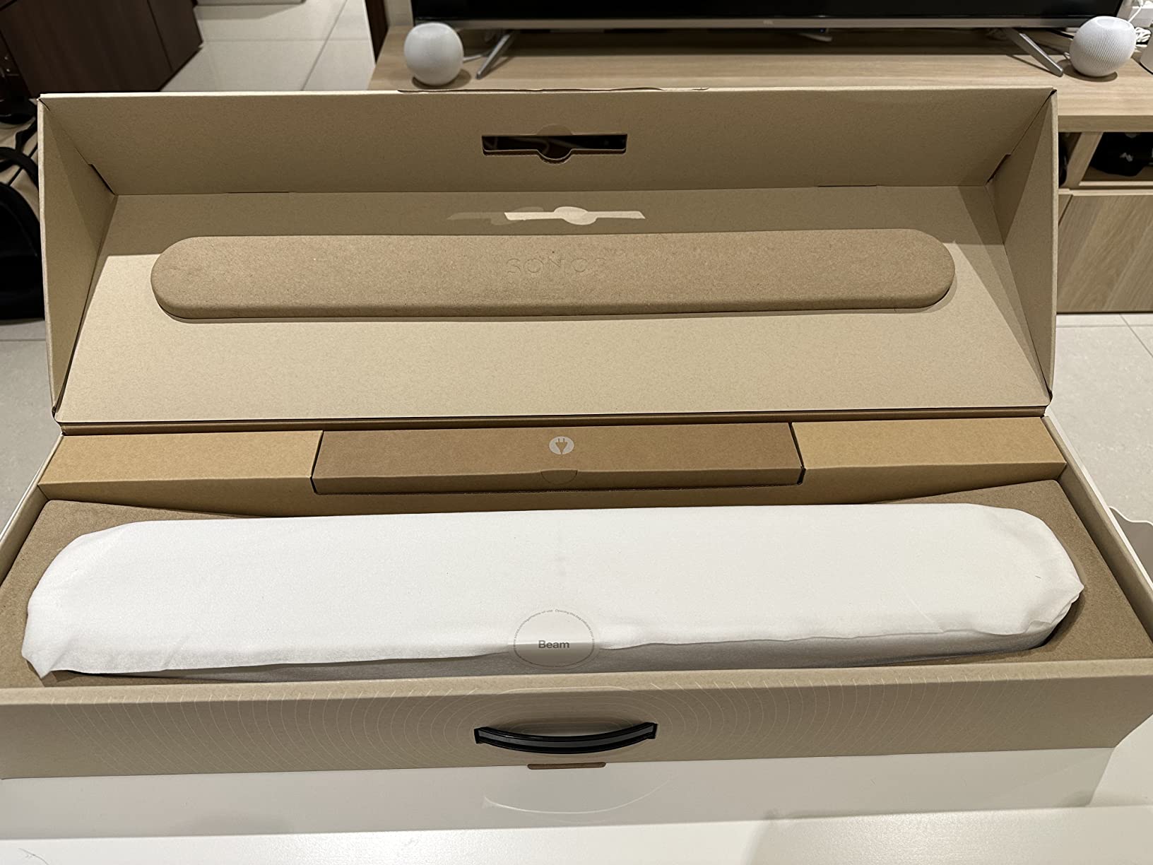 Sonos Beam Gen 2 - Black - Soundbar with Dolby Atmos customer photo 1