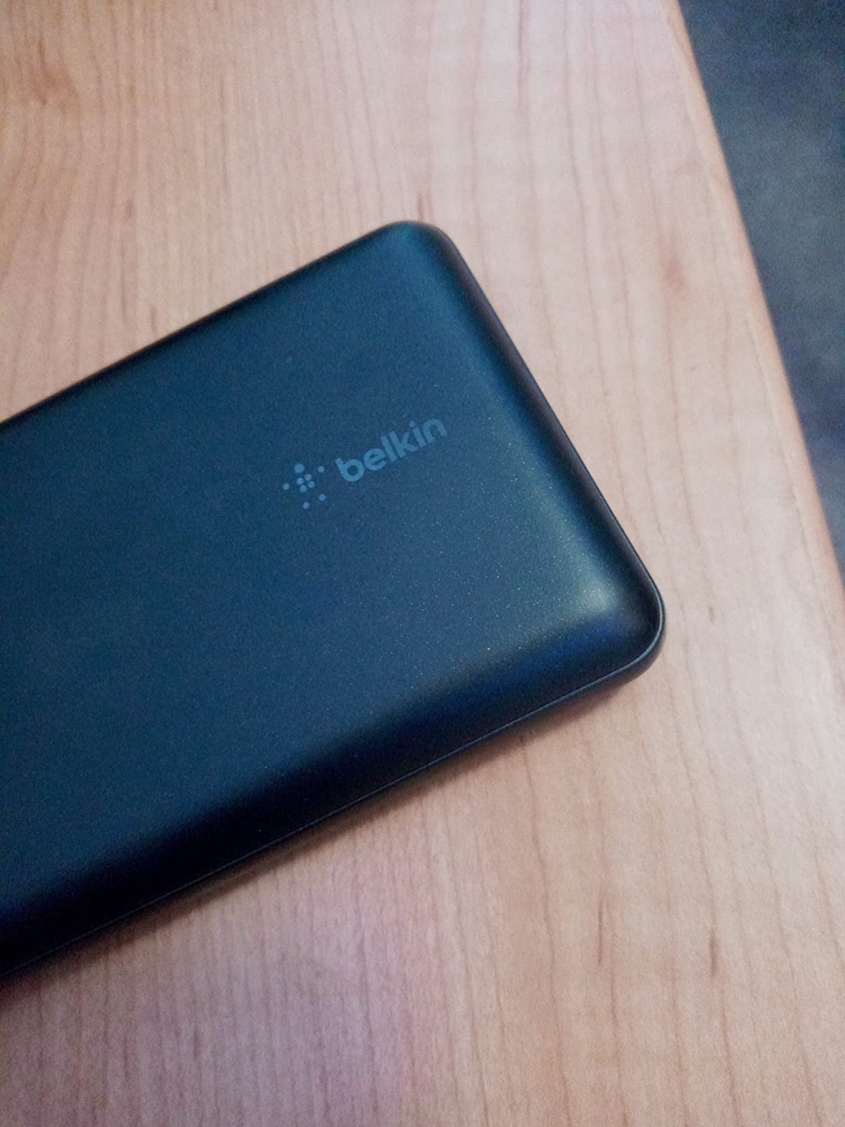 Belkin 20000mAh 15W 3 Port Power Bank, USB A to USB C Cable Included customer photo 1