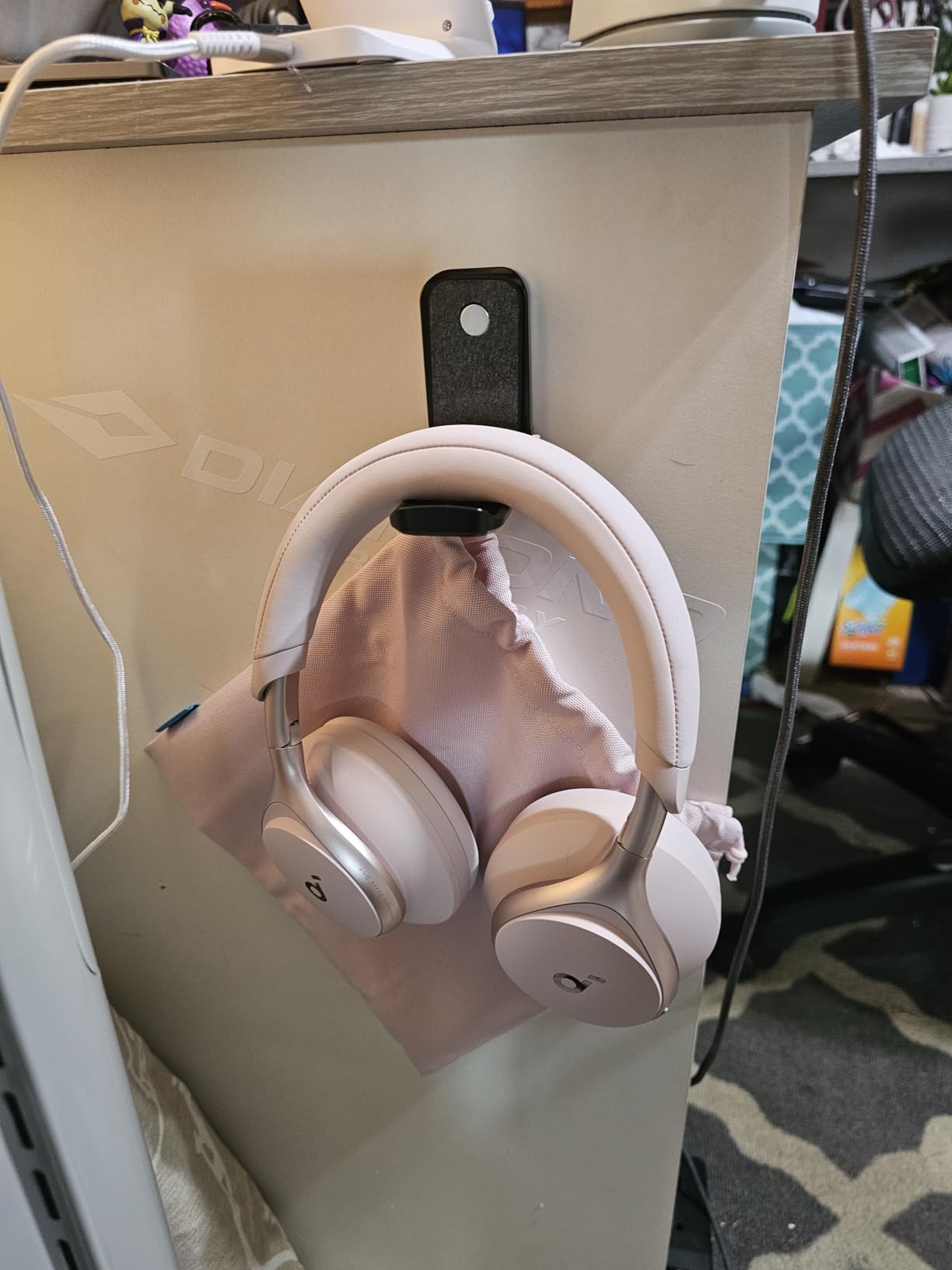 Lamicall Headphone Stand, Sticky Headset Hanger, Adhesive Headphone Holder customer photo 1
