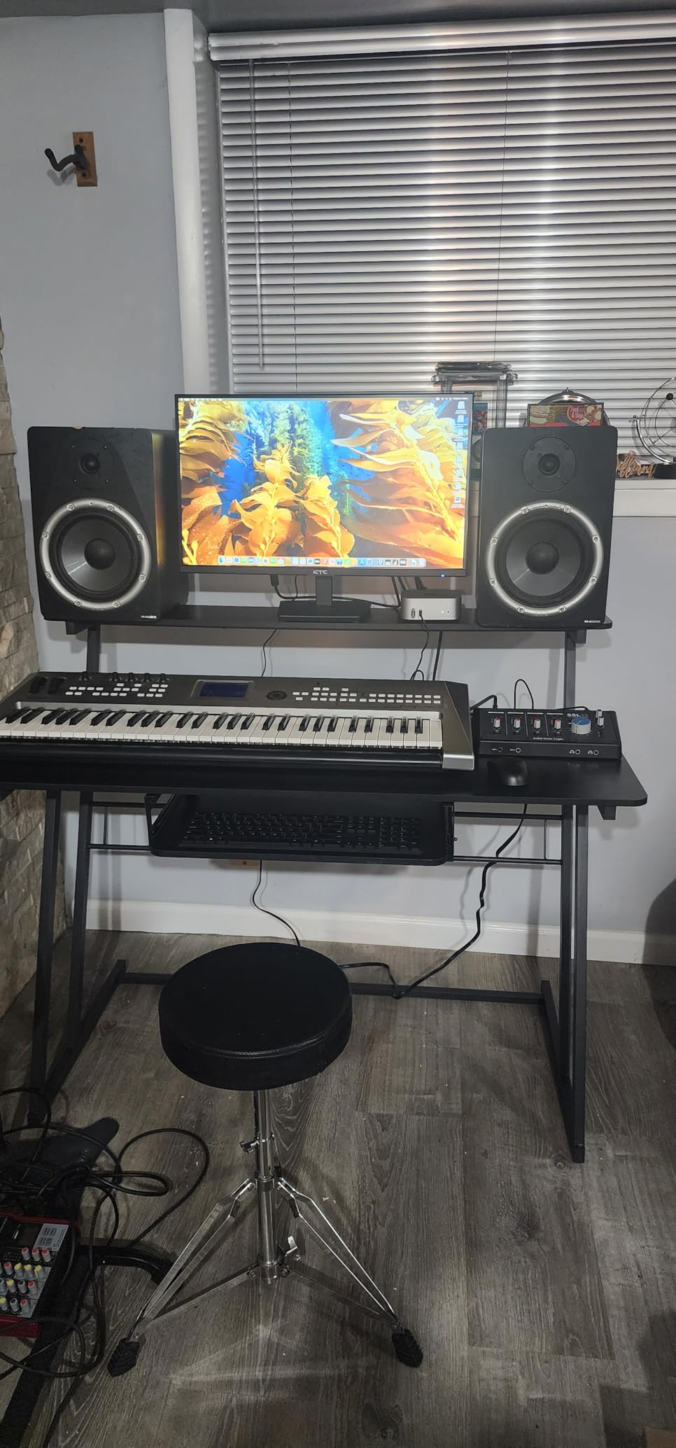Armocity Music Studio Desk Production Workstation - Recording Studio Desk customer photo 1