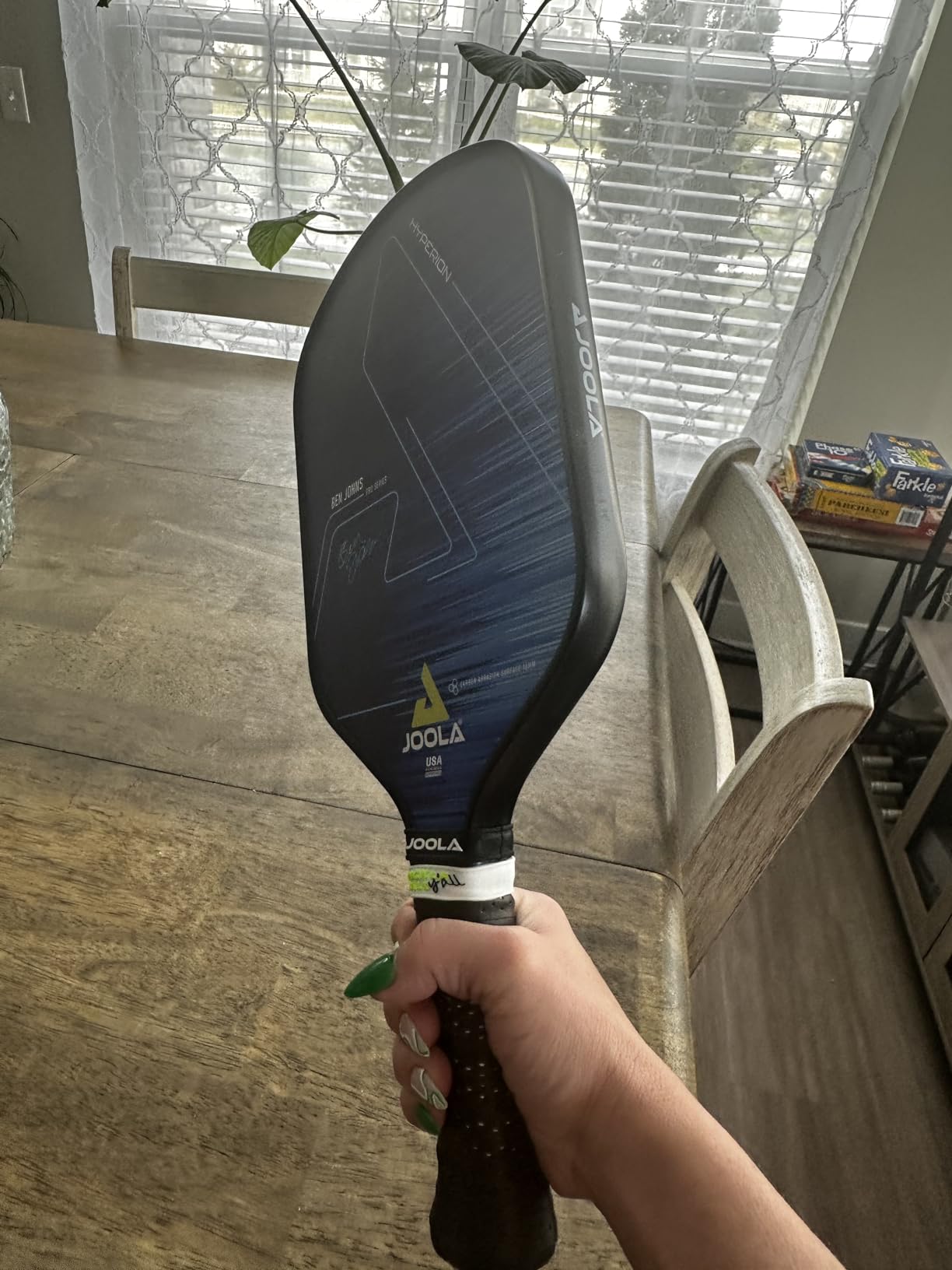 JOOLA Ben Johns Hyperion Pickleball Paddle - Select Raw Carbon Surface or Carbon Abrasion Surface for Increased Power and Spin - Elongated Grip Handle - Carbon Fiber Pickleball Paddle - USAP Approved customer photo 2