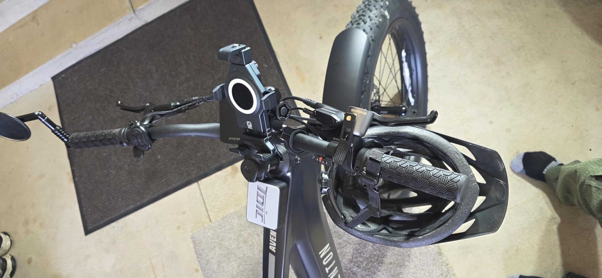 BRCOVAN Anti-Theft Aluminum Alloy Motorcycle Phone Mount Holder customer photo 1