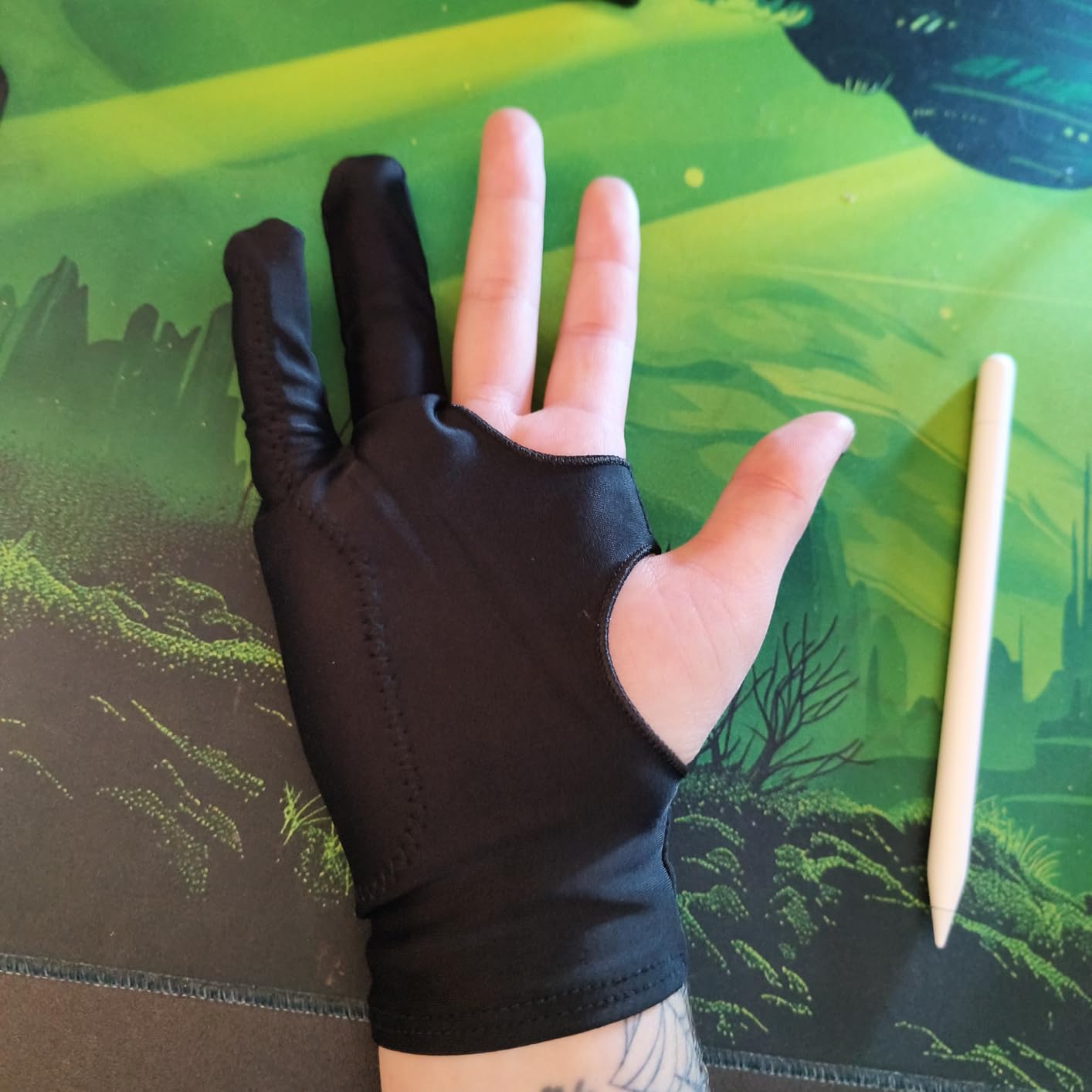 Artist Drawing Glove 3-Layer Palm Rejection [2 Pack Black] Right Left Hand Digital Art Graphic Tablet iPad Gloves Two Finger Smooth Elasticity Breathable for Stylus Pen Pencil Sketching Painting customer photo 1