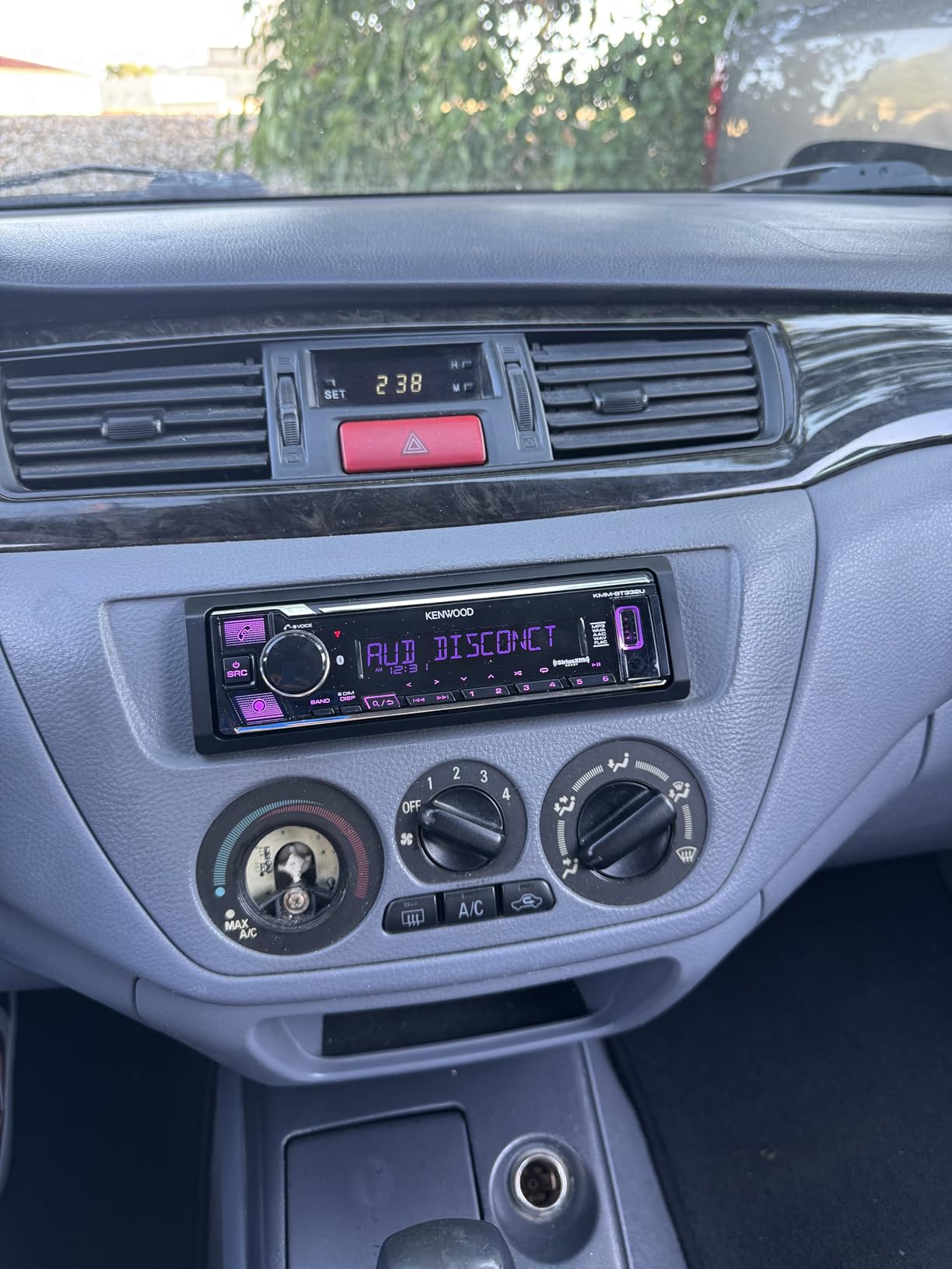 KENWOOD KMM-BT332U Bluetooth Single DIN Car Stereo with USB Port, AM/FM Radio, MP3 Player, Multi Color LCD, Detachable Face, Built in Amazon Alexa, Compatible with SiriusXM Tuner customer photo 1