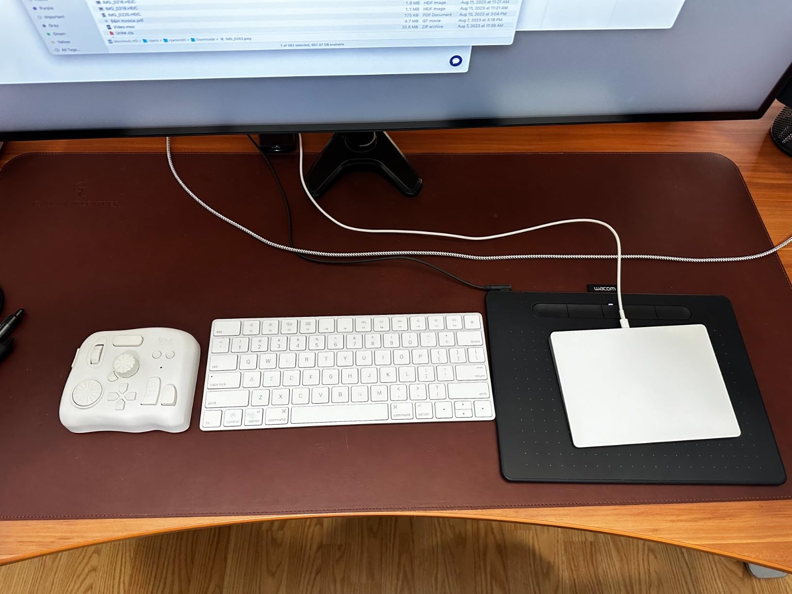 TOUR BOX Elite Editing Controller, Wireless Pro Creative Console, Black customer photo 1