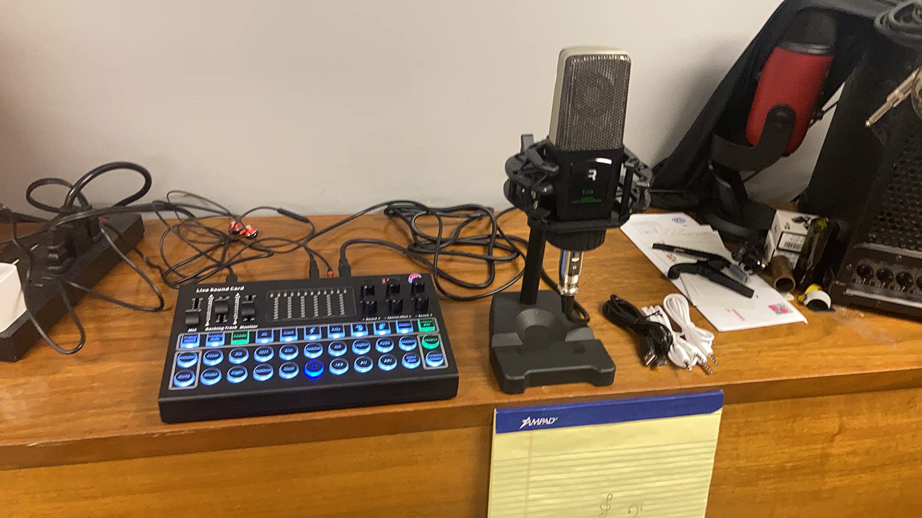 RHM M9 Podcast Equipment Bundle, All-in-One Starter Kit with Condenser Microphone & Tripod, Support Guitar or Bass Connection, 8H Battery, Portable Sound Mixer for TikTok, YouTube, PC, Smartphone customer photo 2