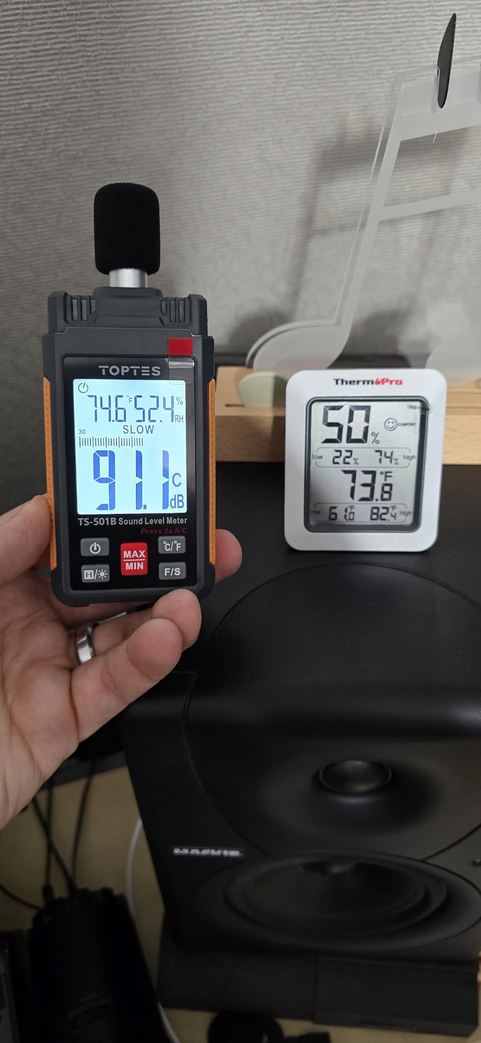 Decibel Meter, TopTes TS-501B Sound Level Meter with 2.25” Backlit LCD Screen, Portable SPL Tester with A/C Weighted, Range 30-130dB, MAX/MIN, Data Hold, Use for Home, Noisy Neighbor, Factory - Orange customer photo 1