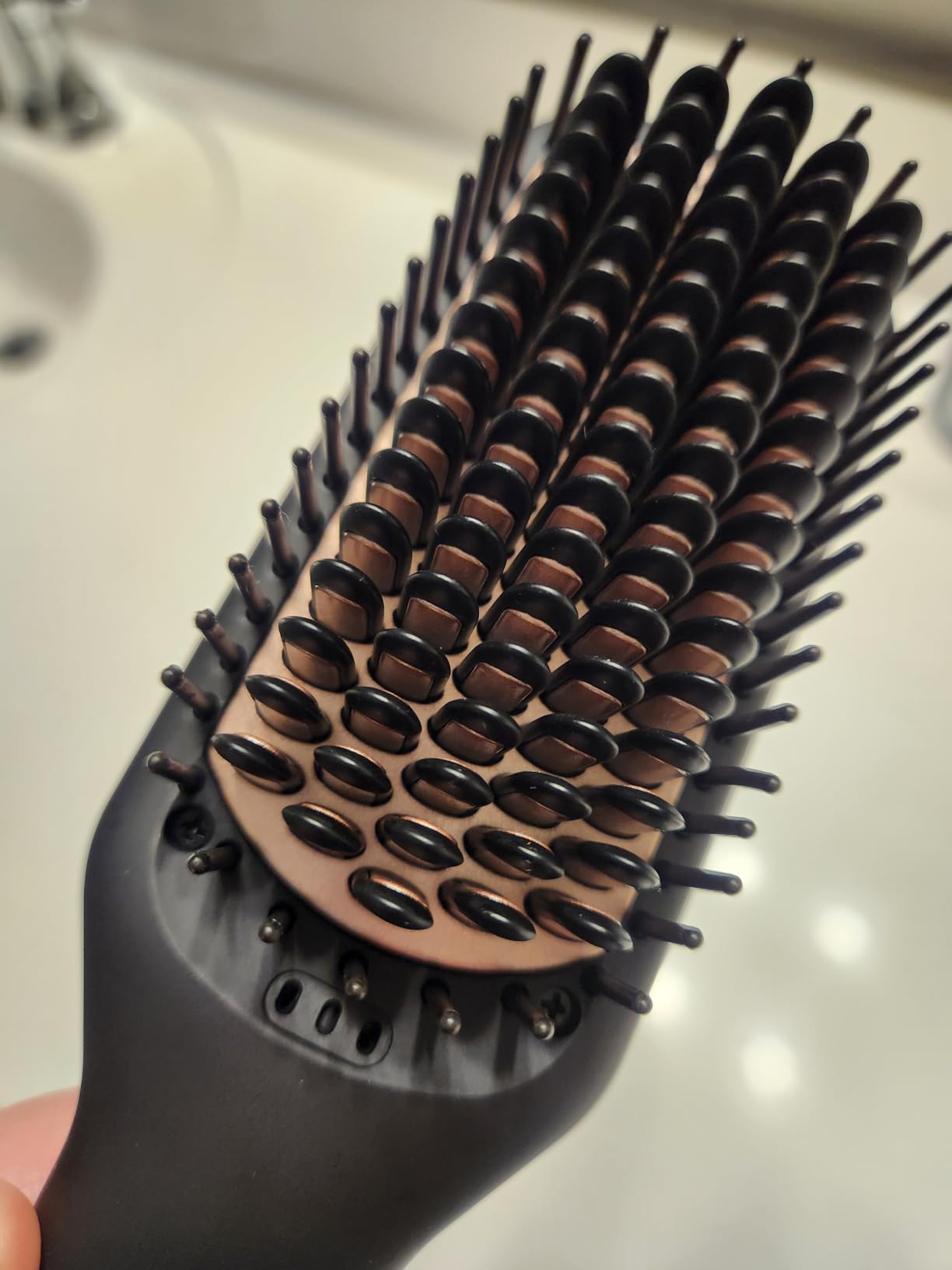 MEGAWISE Ceramic Ionic Hair Straightener Brush, 20s Heat, Dual Voltage customer photo 2