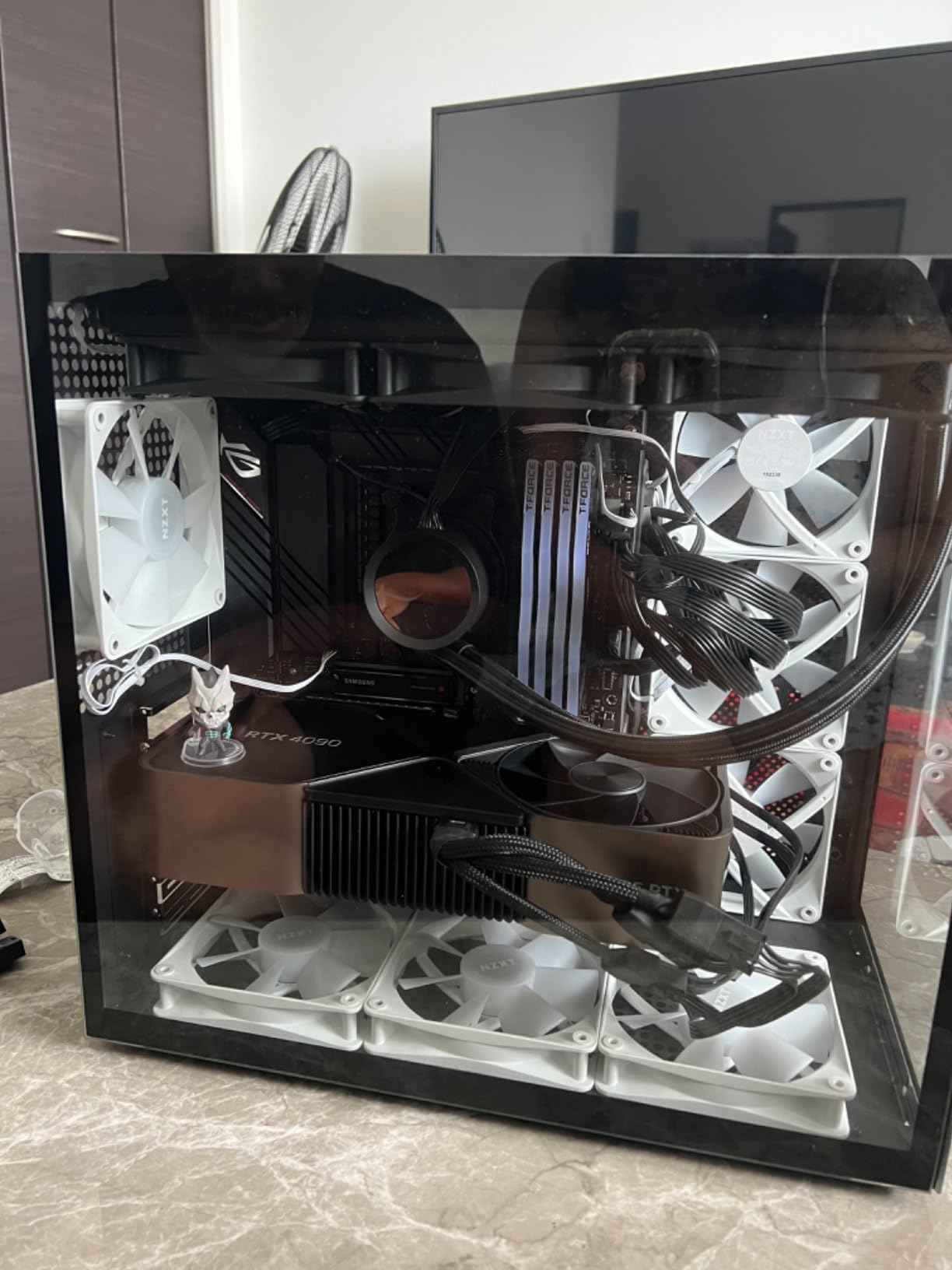 VIPERA NVIDIA GeForce RTX 4090 Founders Edition Graphic Card customer photo 2