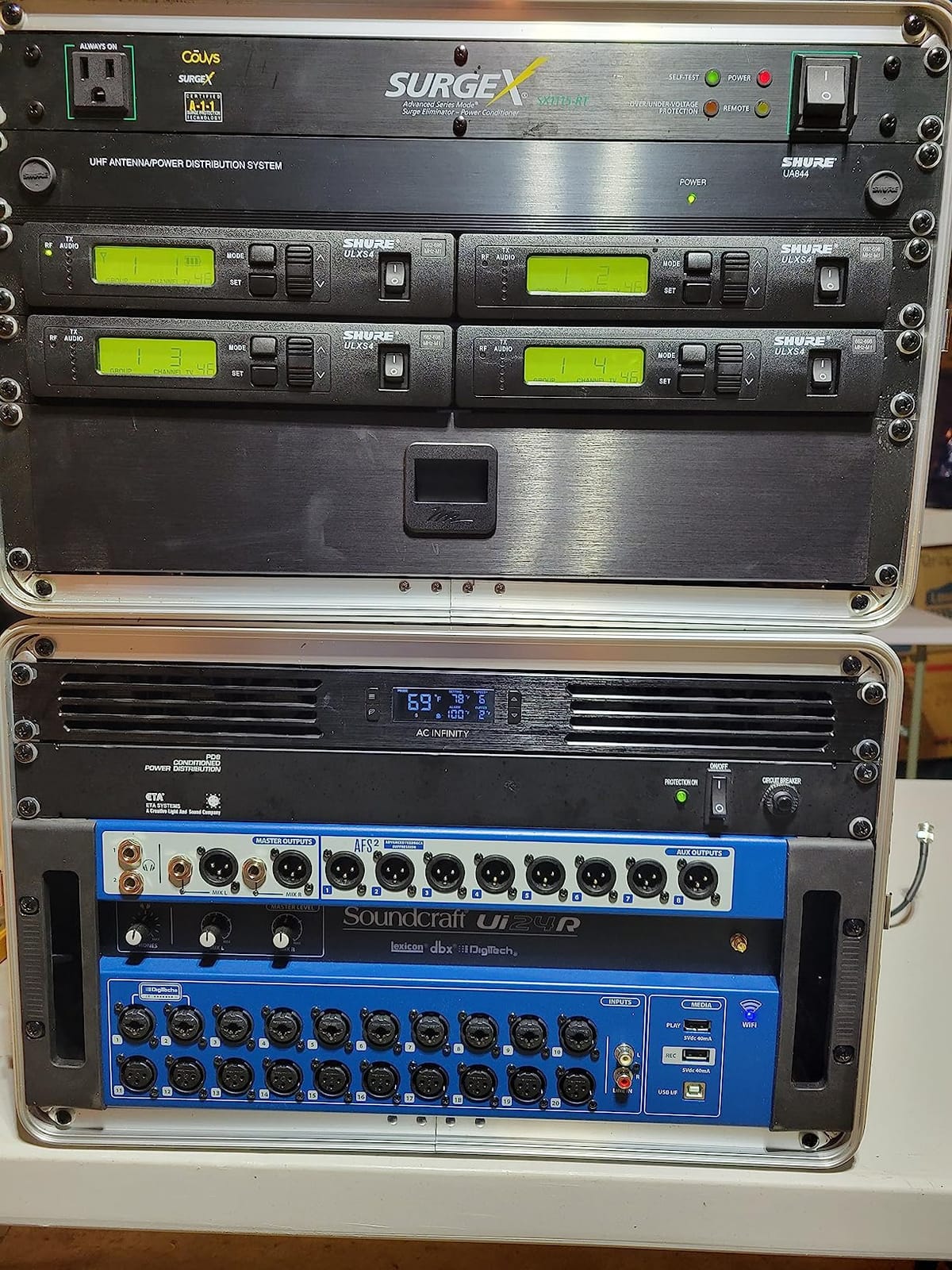 multicomp PRO Stackable 17