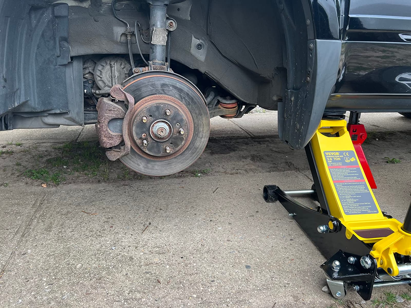 VEVOR 3 Ton Low Profile Floor Jack customer photo 1