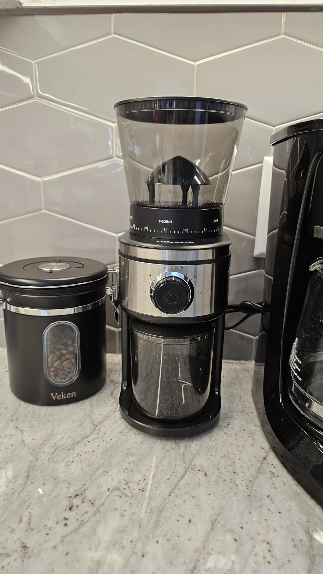 Ollygrin Burr Coffee Grinder, Electric Conical Coffee Bean Grinder With 30 Adjustable Grind Settings For 2-12 Cups, Sliver & Black customer photo 1