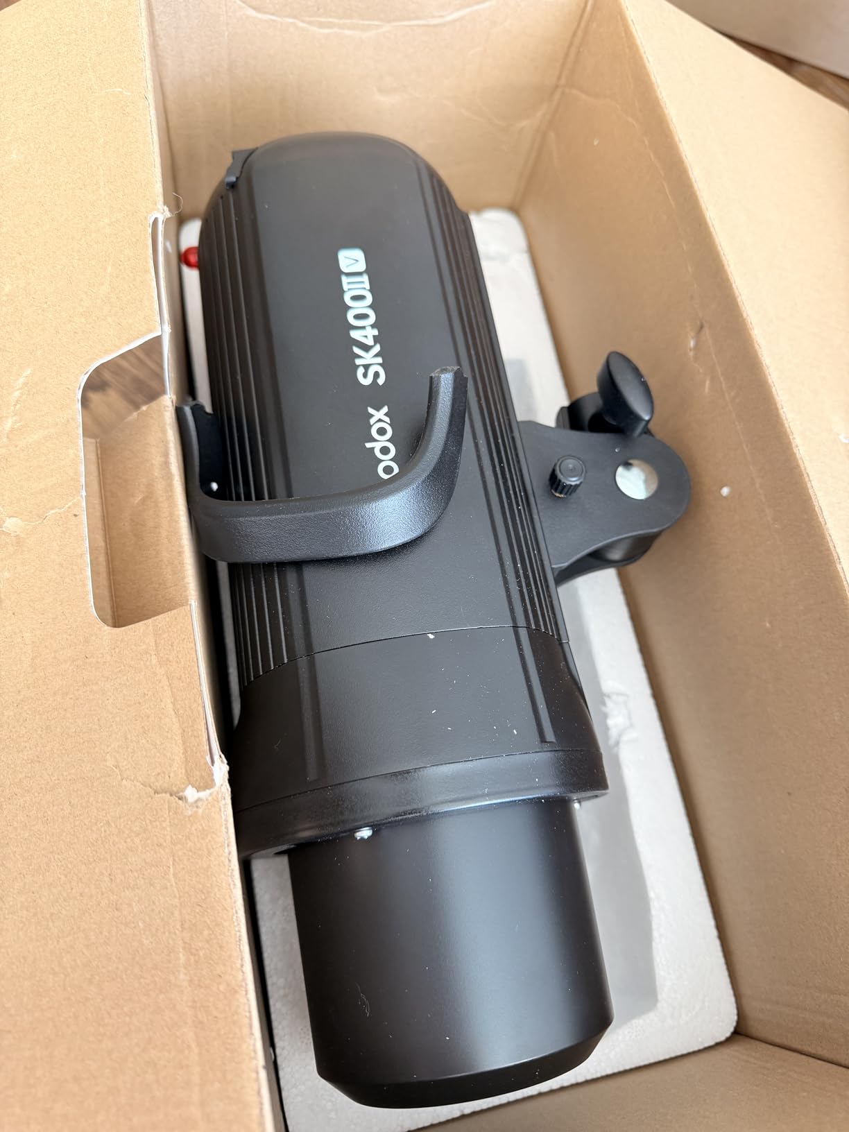 Godox SK400II-V 400Ws Photo Studio Strobe Monolight with Bowens Mount & LED | GN65, 0.1-1.5s Recycle Time, Bowens Mount, 10W LED Modeling Lamp for Studio Product Photography, Portraits Shooting, 110~120V customer photo 2