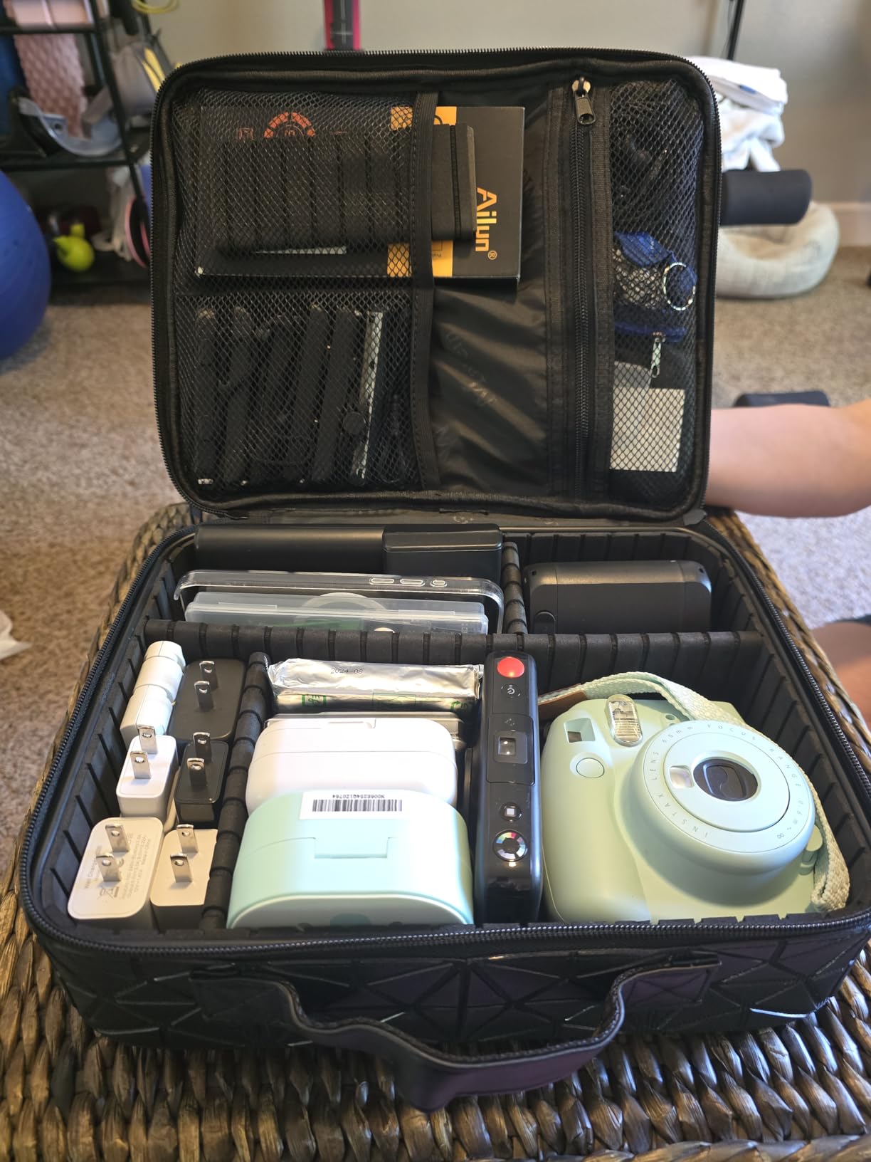 MATEIN Cord Organizer Case with Adjustable Divider, Large DJ Cable File Bag customer photo 2