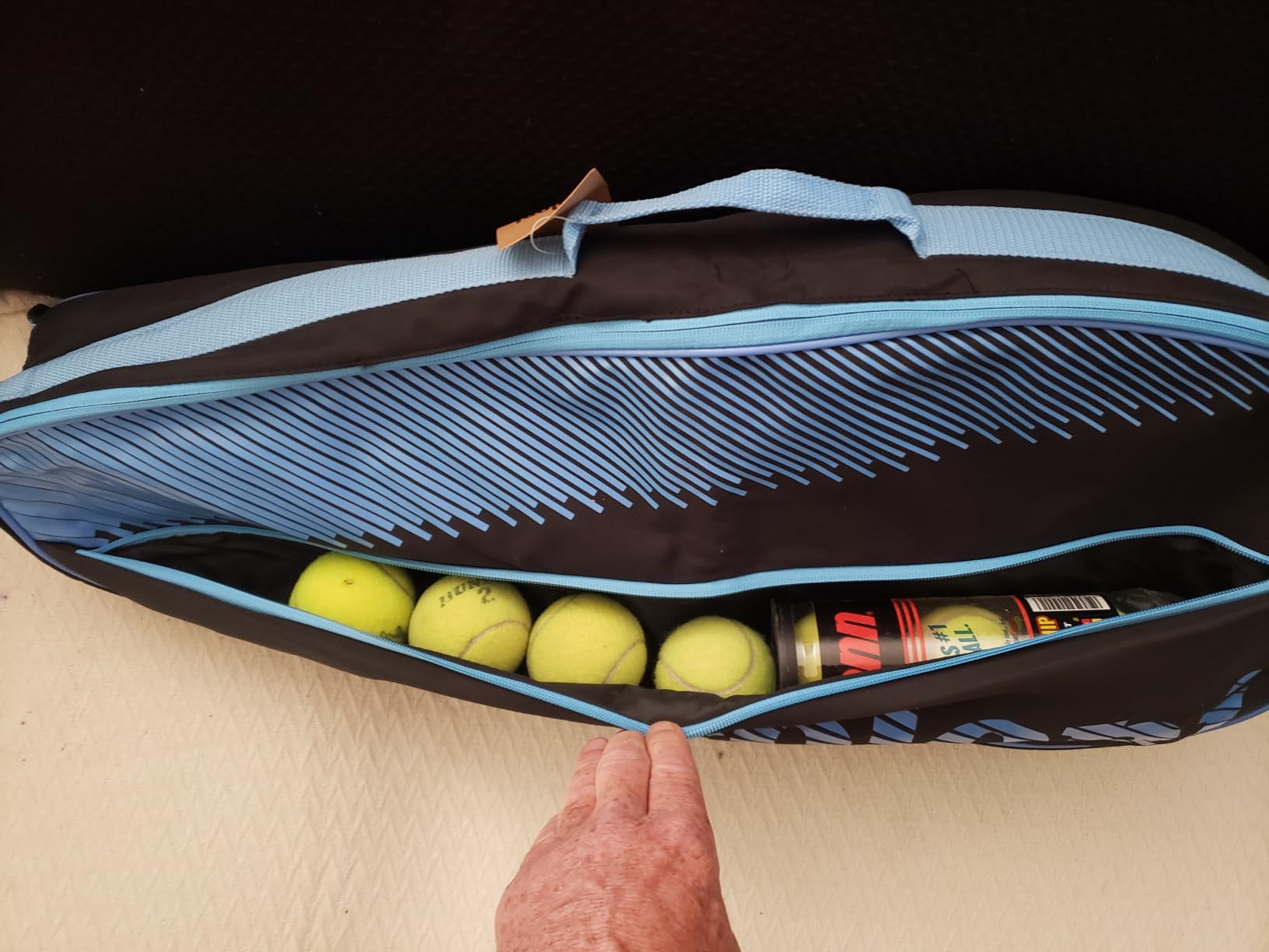 Goloni | 3 Racquet Tennis Bag, for Professional or Beginner Tennis Players, Rackets Cover Bag with Protective Pad & Lightweight | Unisex Design for Men, Women, Youth and Adults customer photo 2