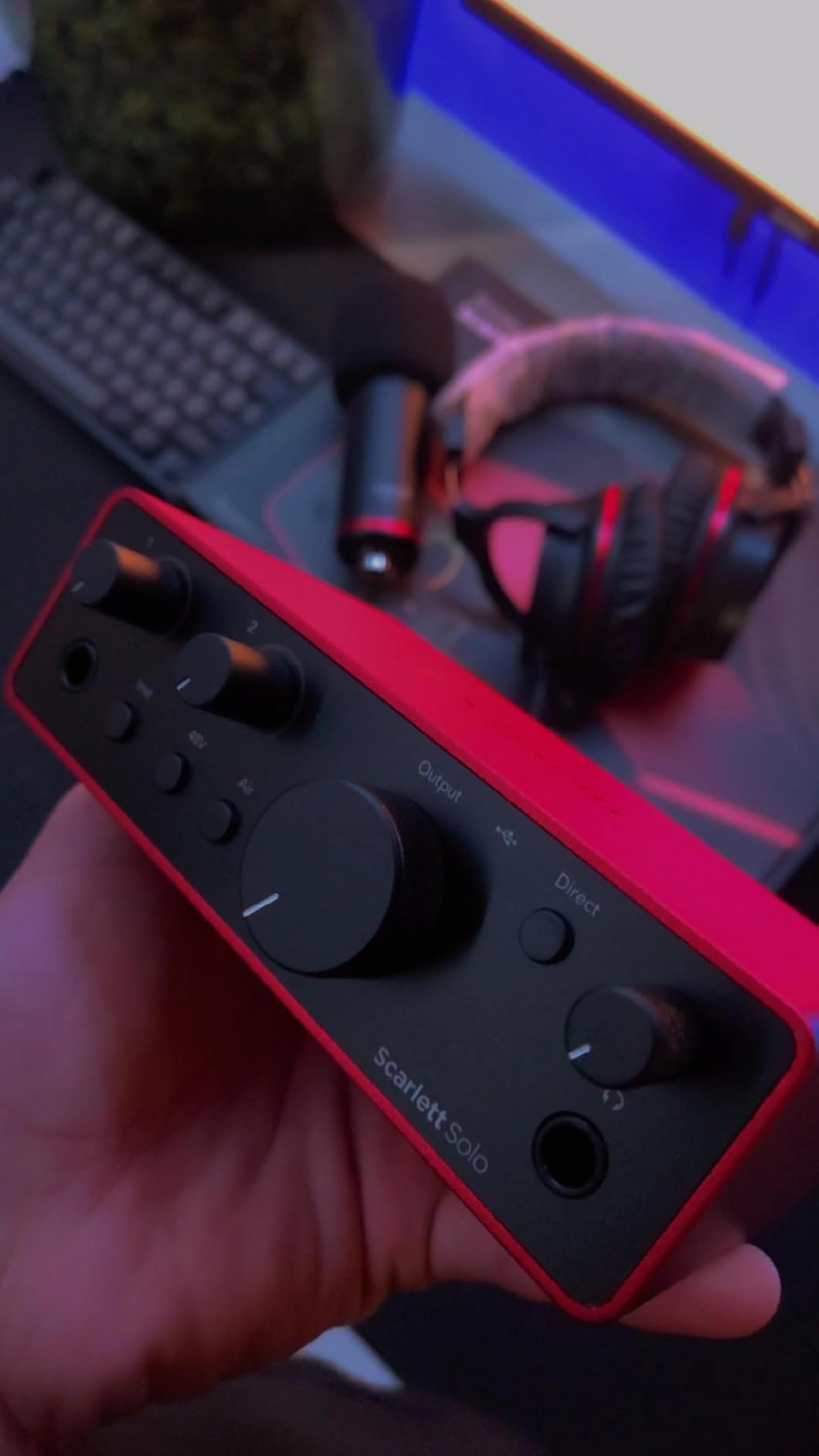 Focusrite Scarlett Solo Studio 4th Gen USB-C Audio Interface Bundle customer photo 2