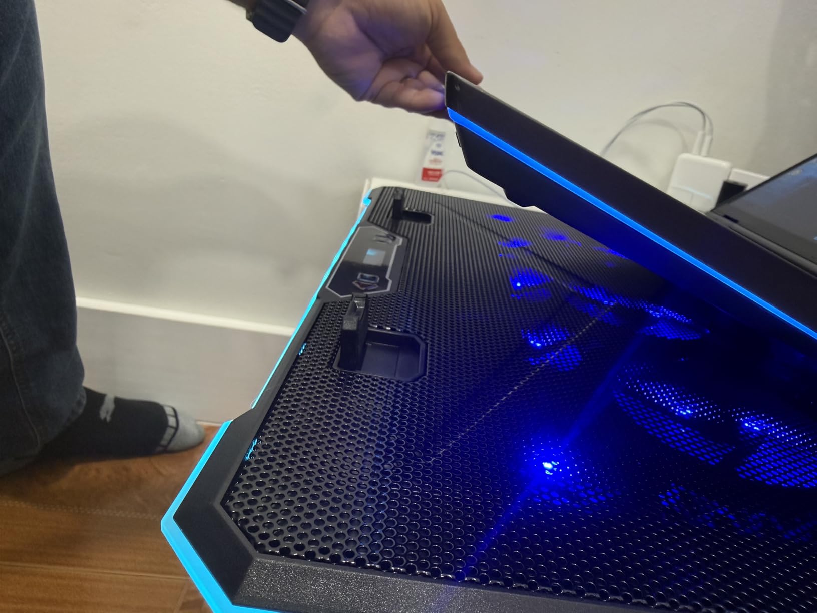 Gaming Laptop Cooler with 13 Ultra Quiet Fans, LCD Screen and Multi Color RGB - 10 Lighting Modes, 9 Adjustable Heights, Dual USB Ports, Built in Phone Holder for 15 to 21 Inch Laptops on Desk or Lap customer photo 1
