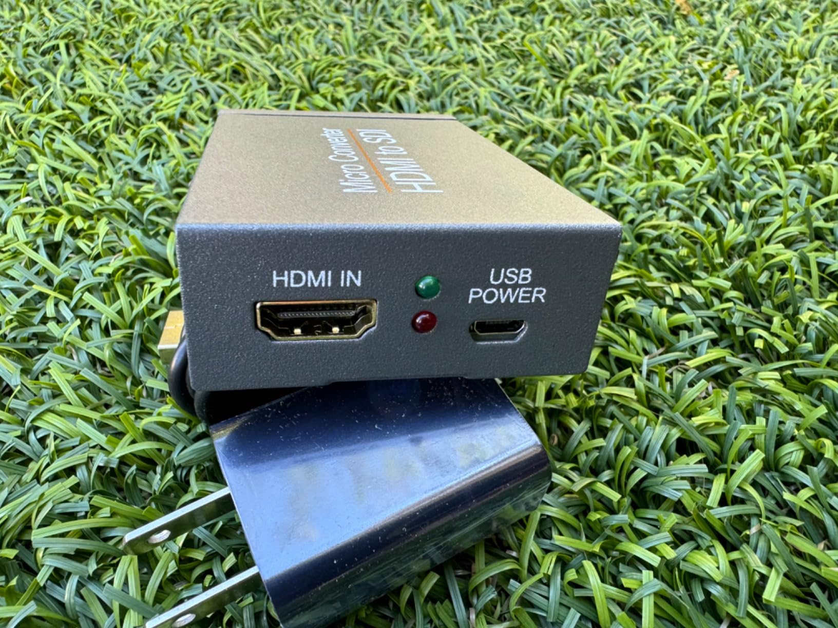 HDMI to SDI, HDMI to 3G-SDI/HD-SDI Converter, Audio Embedder 2 Way SDI Converter Dual SDI Output Adapter Support 1080P for Camera Home Theater customer photo 2