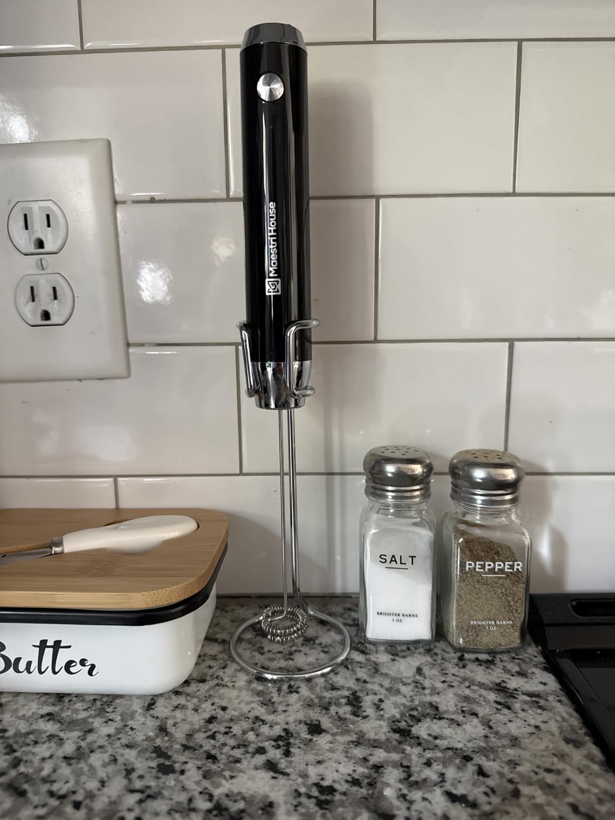 Maestri House LunaFro Rechargeable Milk Frother,Stand & 2 Detachable Whisks customer photo 2