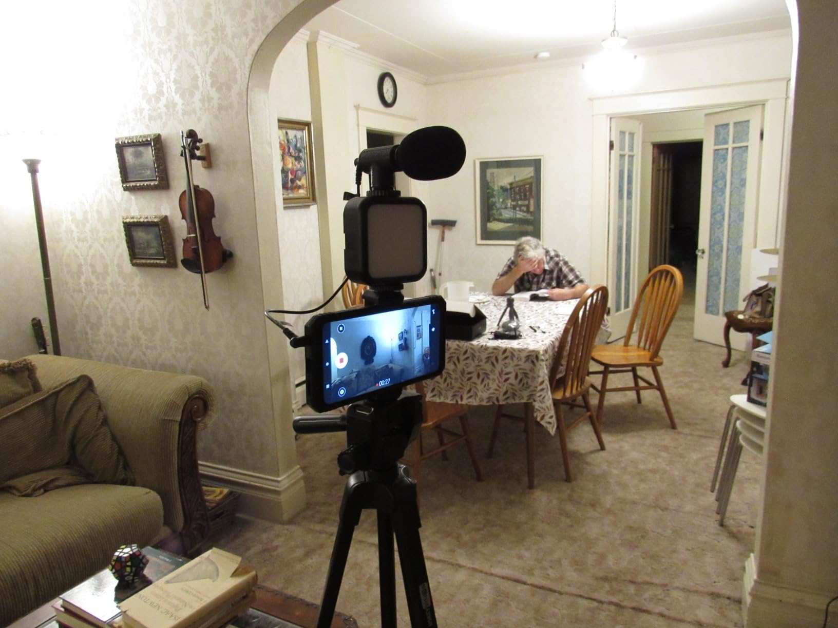 USKEYVISION Content Creator Essentials w/Camera Tripod,Light & Mic Vlog K4 customer photo 2