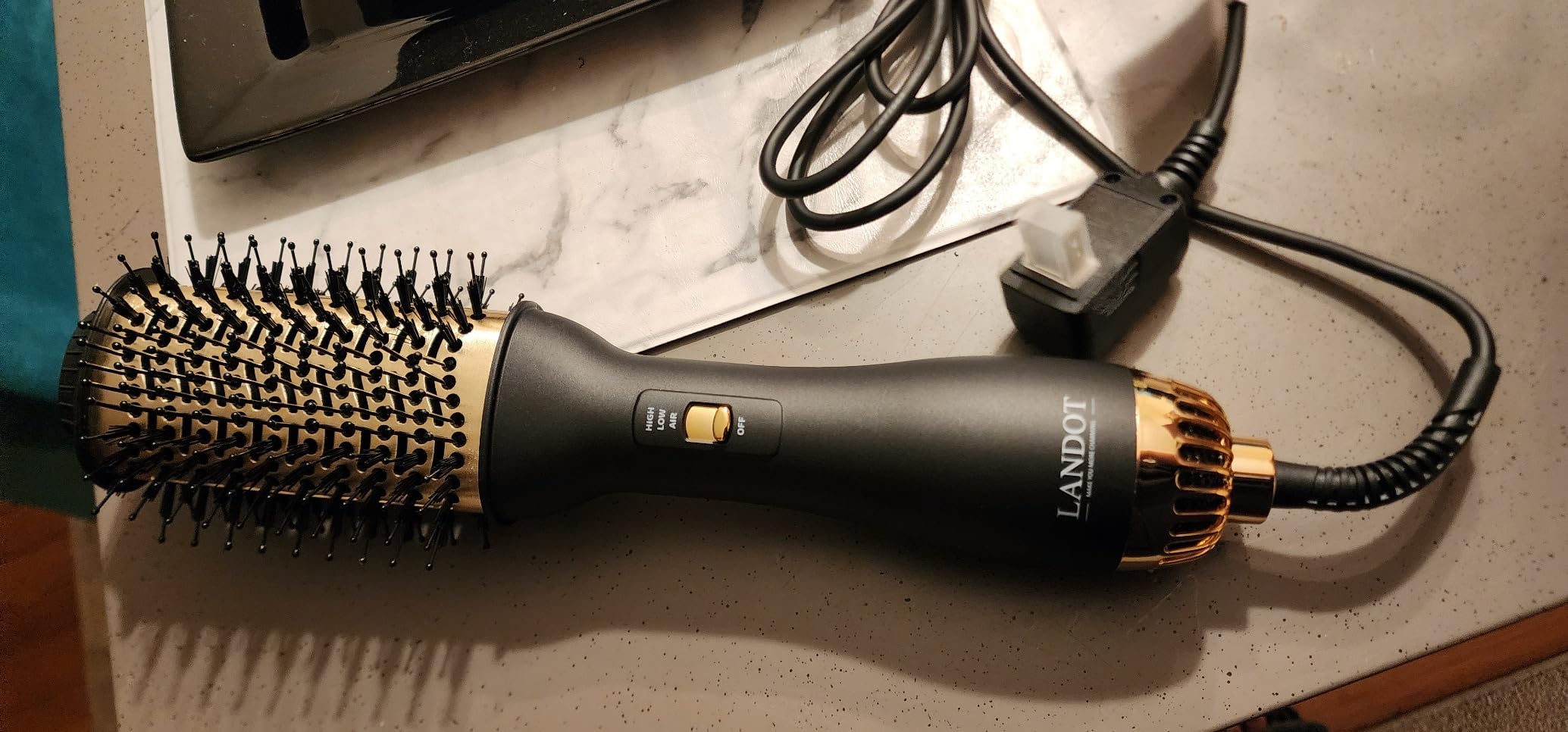 LANDOT Hair Blow Dryer Brush One-Step Hot Air Volumizer for Smooth Blowout customer photo 1