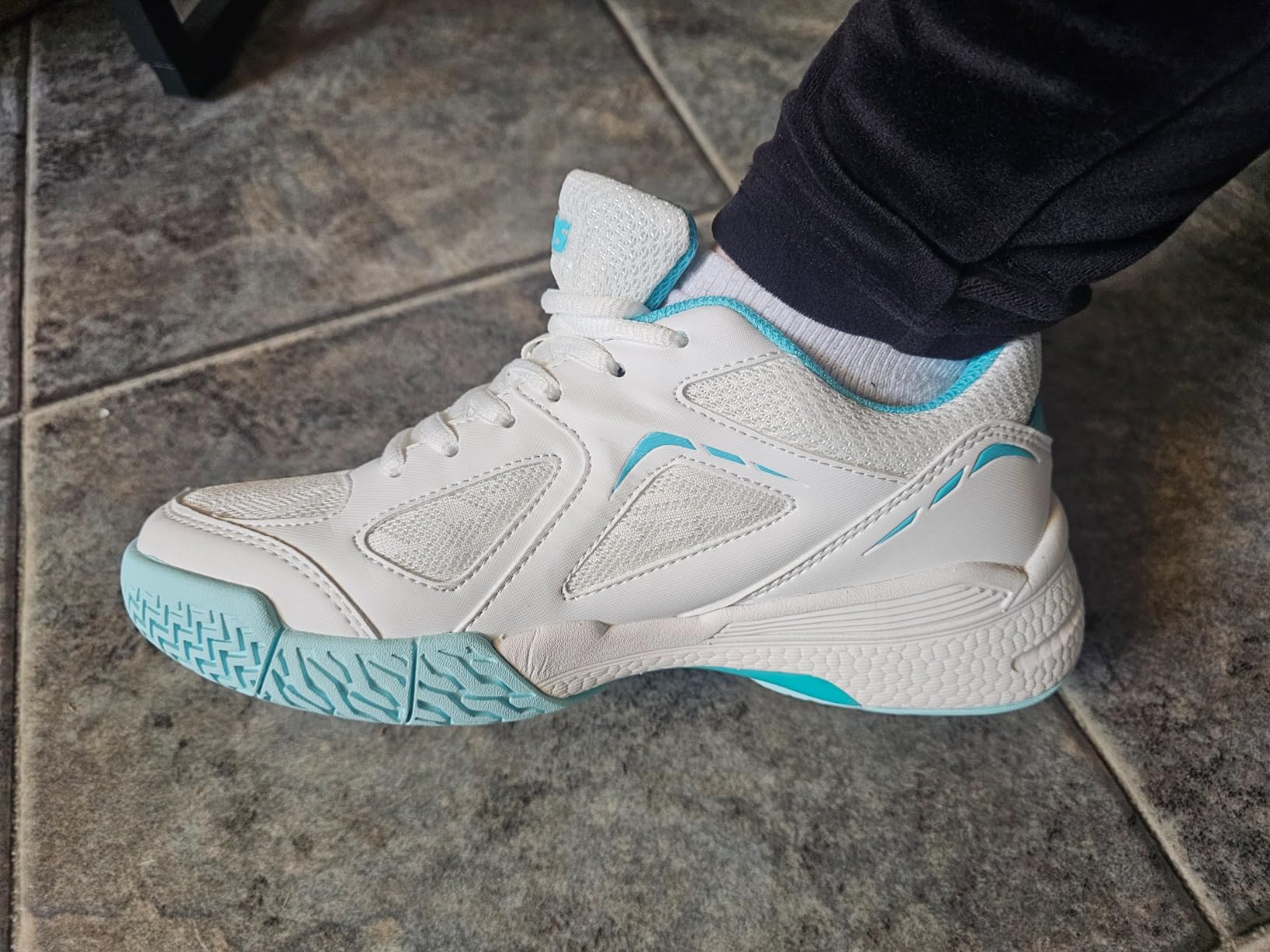 Women's Pickleball Shoes - AMZ-P601, Non-Slip, Cushioning, Anti-Torque, Breathable Court Shoes customer photo 1