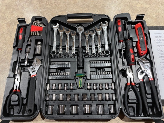 TLGREEN 95-Piece Mechanic Tool Set with Storage Case, Yellow customer photo 1