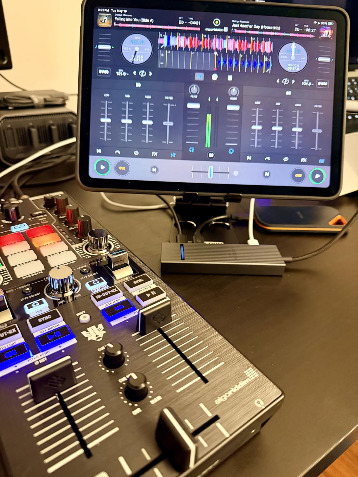 UGREEN Revodok Pro USB-C Hub 6 in 1 10Gbps 4K 60Hz HDMI customer photo 2