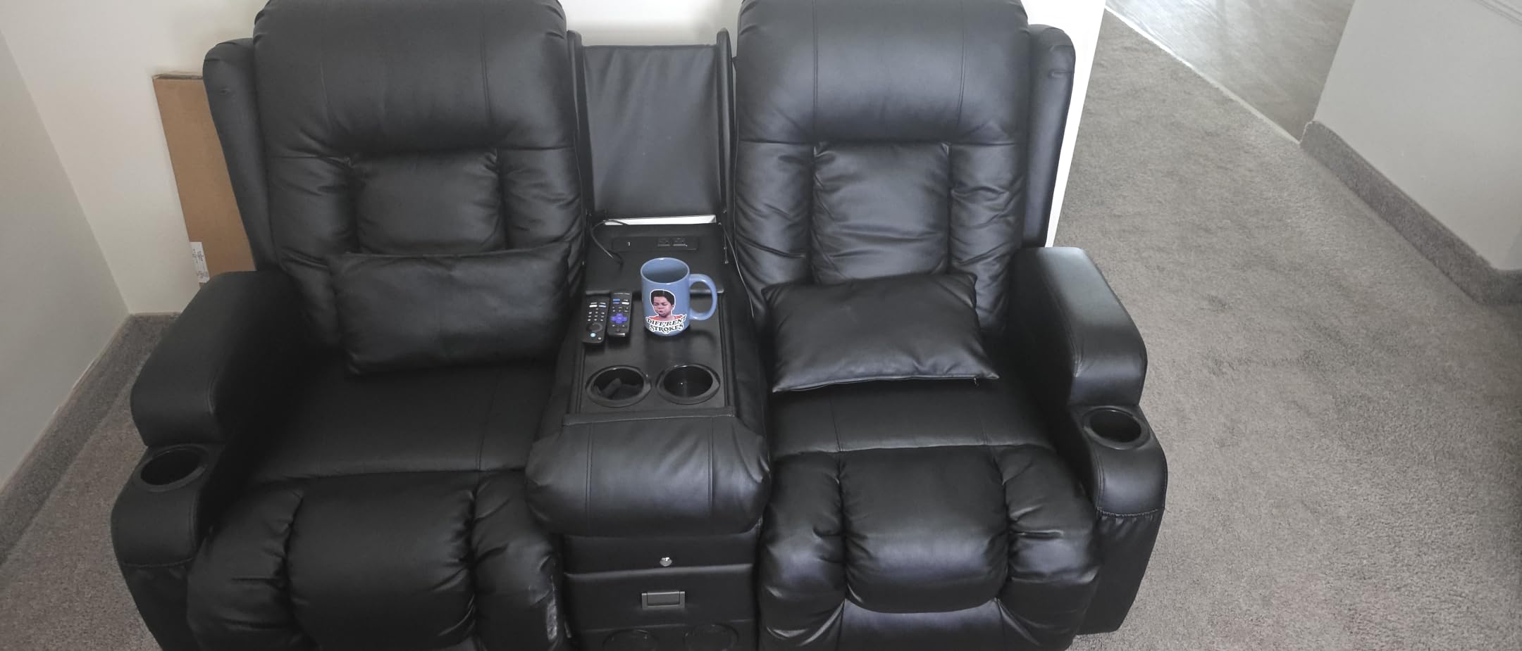 URRED Power Loveseat Recliner Sofa with Massage and Heat,Black customer photo 2