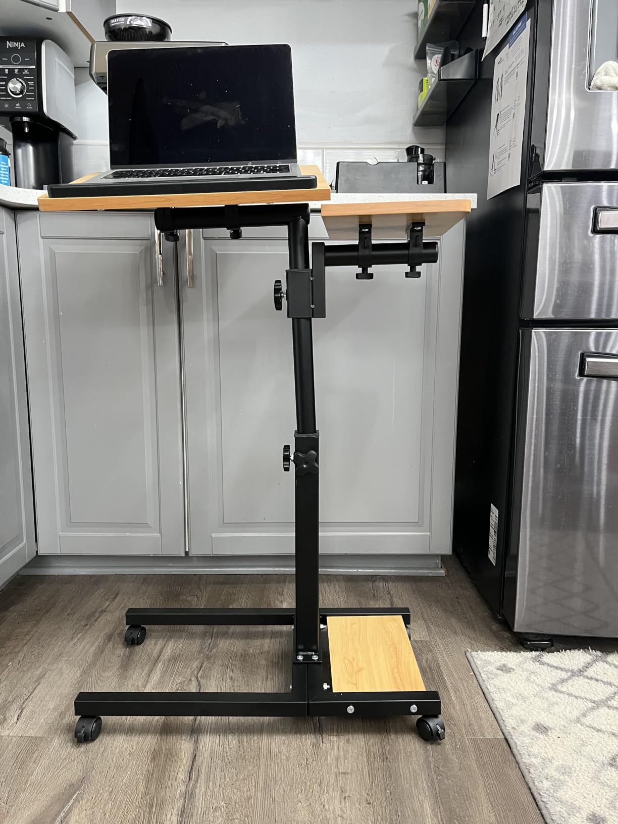 TigerDad Mobile Adjustable Height Laptop Stand PC Computer Portable Notebook Swivel Laptop Desk Rolling Table Desk Cart Tiltable with Wheels Casters& Mouse Pad Table customer photo 2