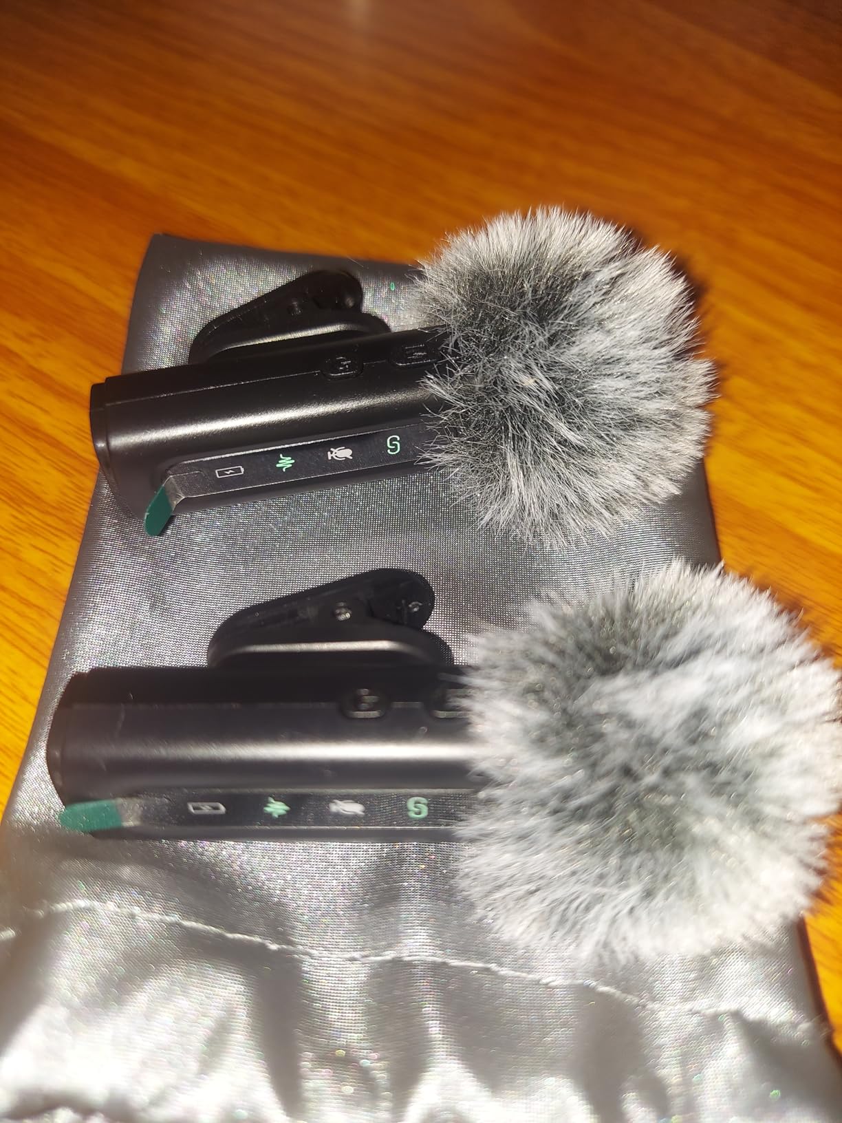 GoorDik Wireless Lavalier Microphone for iPhone, Android, USB C, PC, Camera Video Recording 4 in 1 Clip-on Mics with Rotatable Clip&Denoise Recording, for Vlog Tiktok YouTube Podcast Content Creator customer photo 1
