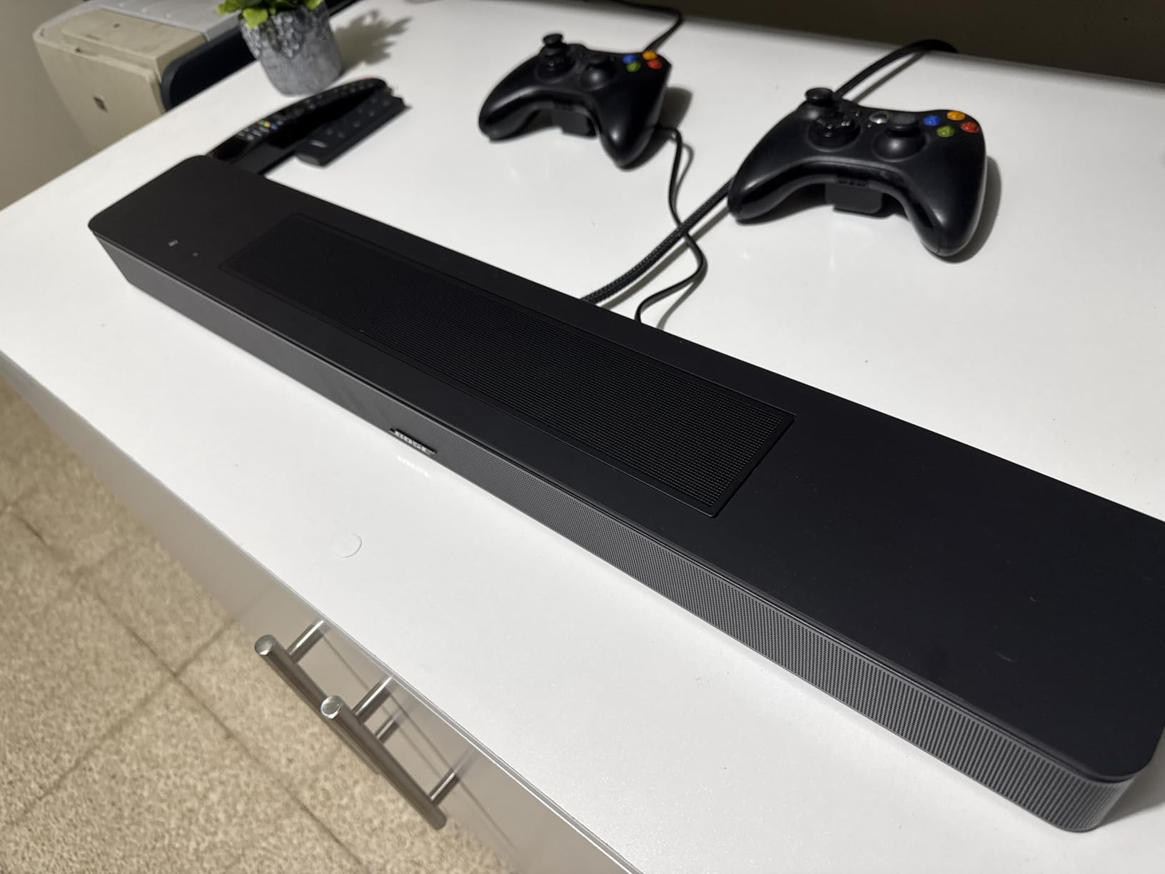 Bose Smart Dolby Atmos Soundbar, All-in-One Soundbar for TV, A.I. Dialogue Mode, Voice Control and Amazon Alexa Built-in, Supports Bluetooth/AirPlay/Spotify Connect/Chromecast, Black customer photo 1