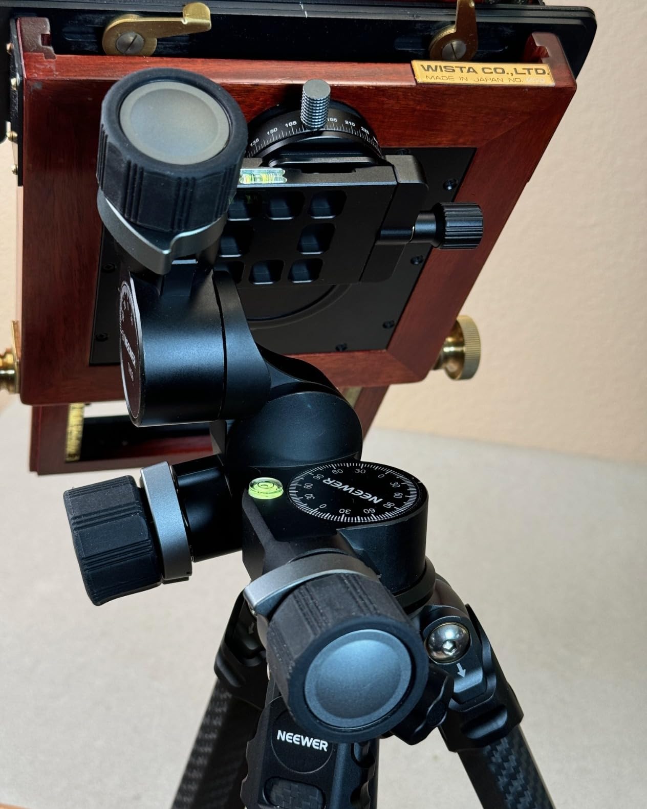 NEEWER 3 Way Geared Tripod Head with 360° Pan Arca Type QR Plate, Millimeter Micro Adjustment, Aluminum Alloy 3 Axis Pan Tilt Head with Quick Switch Large & Fine Dual Modes, Max Load 13.2lb/6kg, TH16 customer photo 2