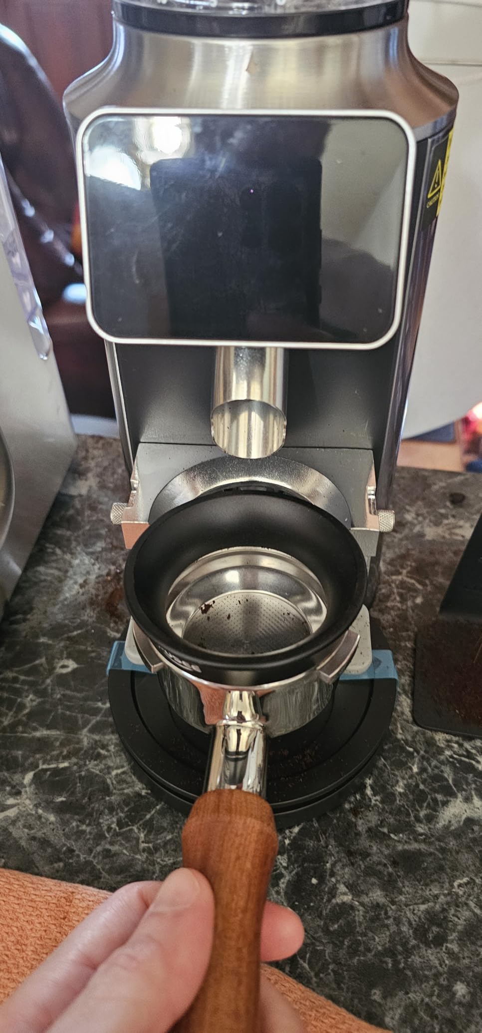 Neretva Stainless Steel Espresso Grinder with Portafilter Holder, Silver customer photo 2