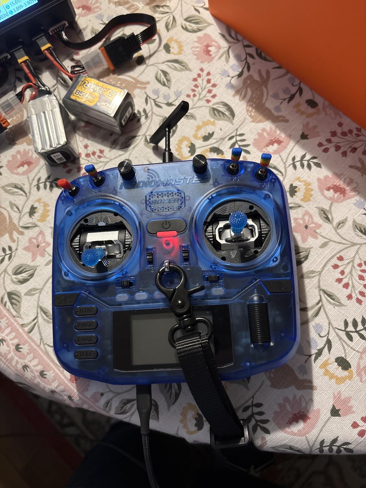 RadioMaster Boxer Crush EdgeTX 2.4G 16CH Remote Controller ELRS with AG01 Hall Gimbals (Gray) customer photo 1