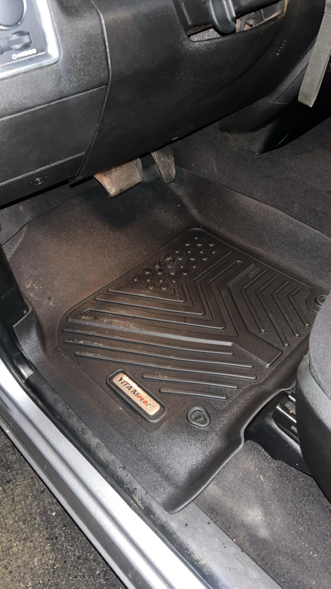 YITAMOTOR Floor Mats Fit for 2013-2018 Dodge Ram 1500/2500/3500 Crew Cab, 2019-2024 Ram 1500 Classic Crew Cab 1st & 2nd Row All Weather Heavy Duty Floor Liners Black customer photo 2