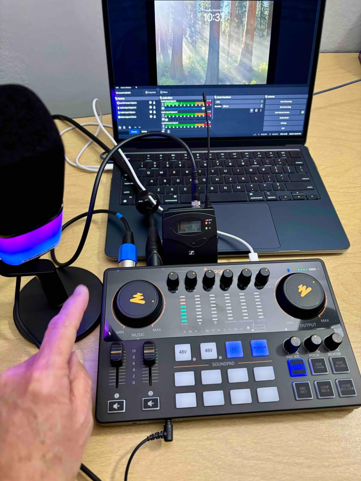 MAONO E2 Gen2 Podcast Equipment Bundle Audio Interface Mixer customer photo 2