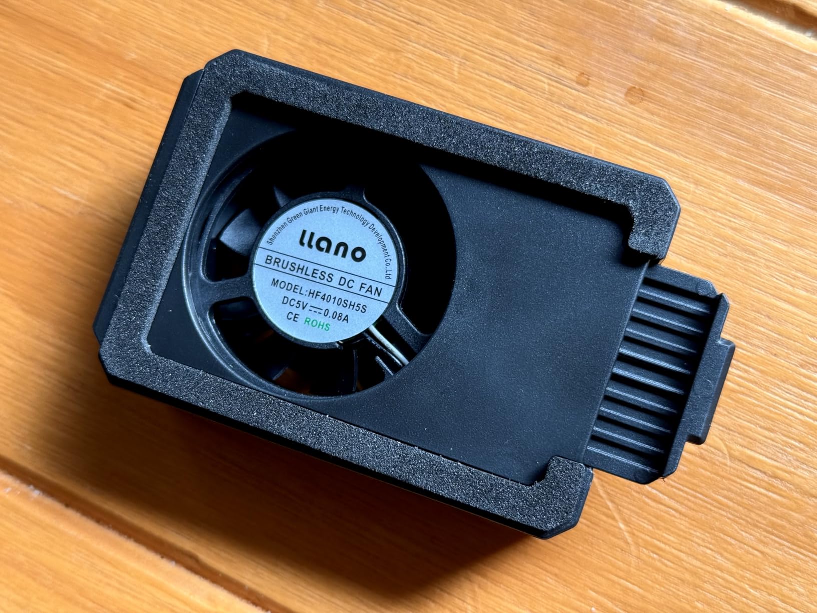 llano Camera Cooling Fan, High Performance Camera Fan with Type-C Charging Port, Professional External Cooler for Video Recording Live Streaming Cooling, Black customer photo 1