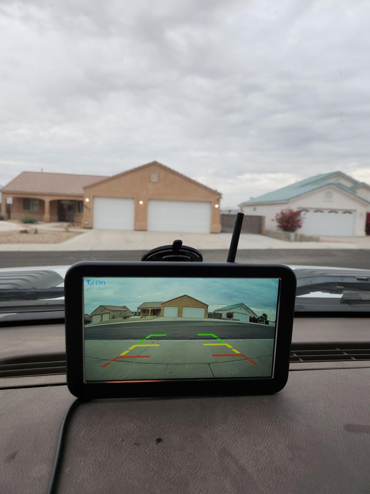 HD 1080P 7 Inch Wireless Backup Camera for Truck: 15-Min Easy to Install customer photo 2