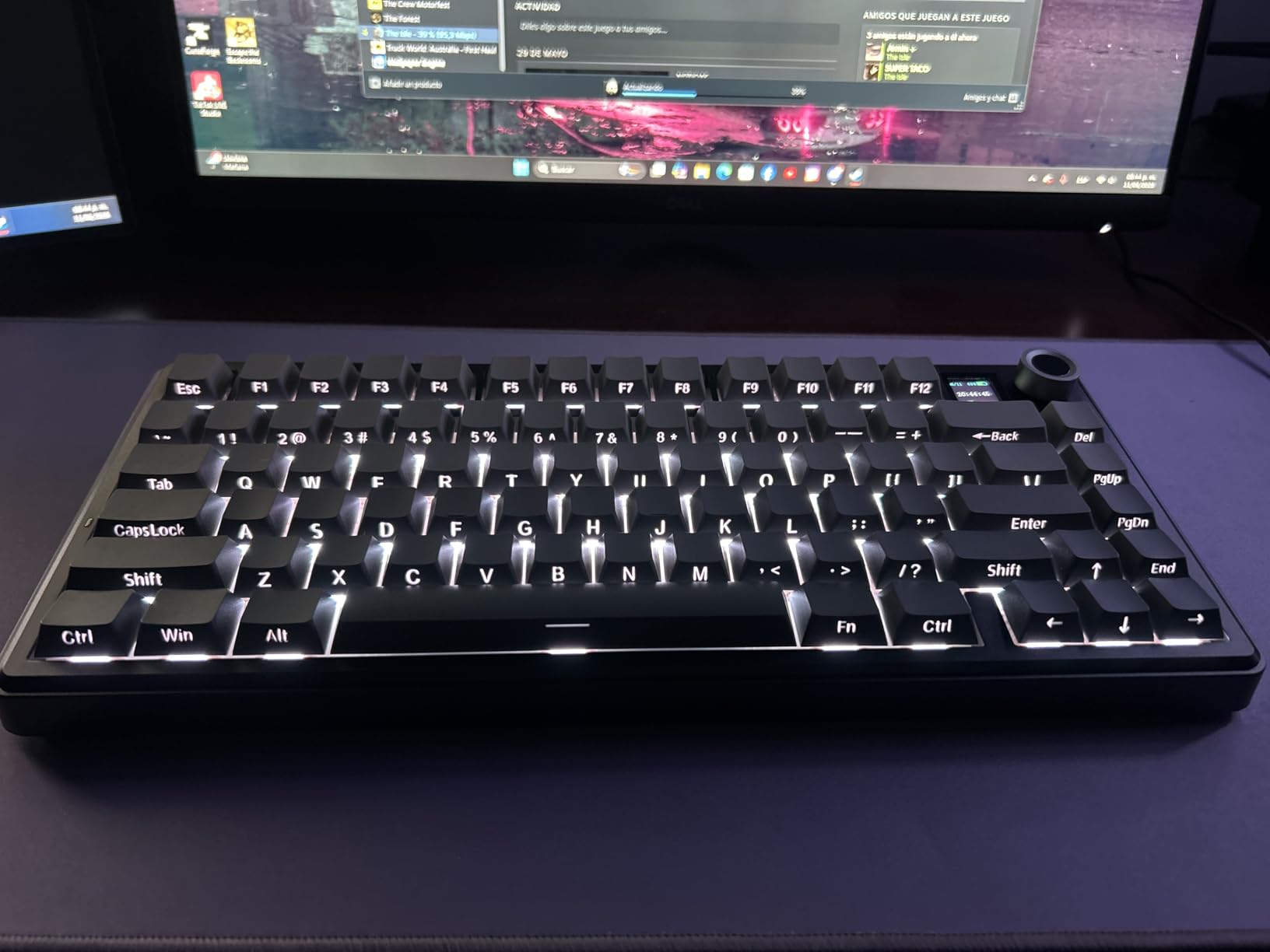 EPOMAKER X Aula F75 MAX Wireless Mechanical Keyboard with TFT Screen and Knob, Gasket Gaming Keyboard in 75% Layout, Hot Swappable, RGB Backlight, for PC/Mac/Linux (Black Gradient) customer photo 1