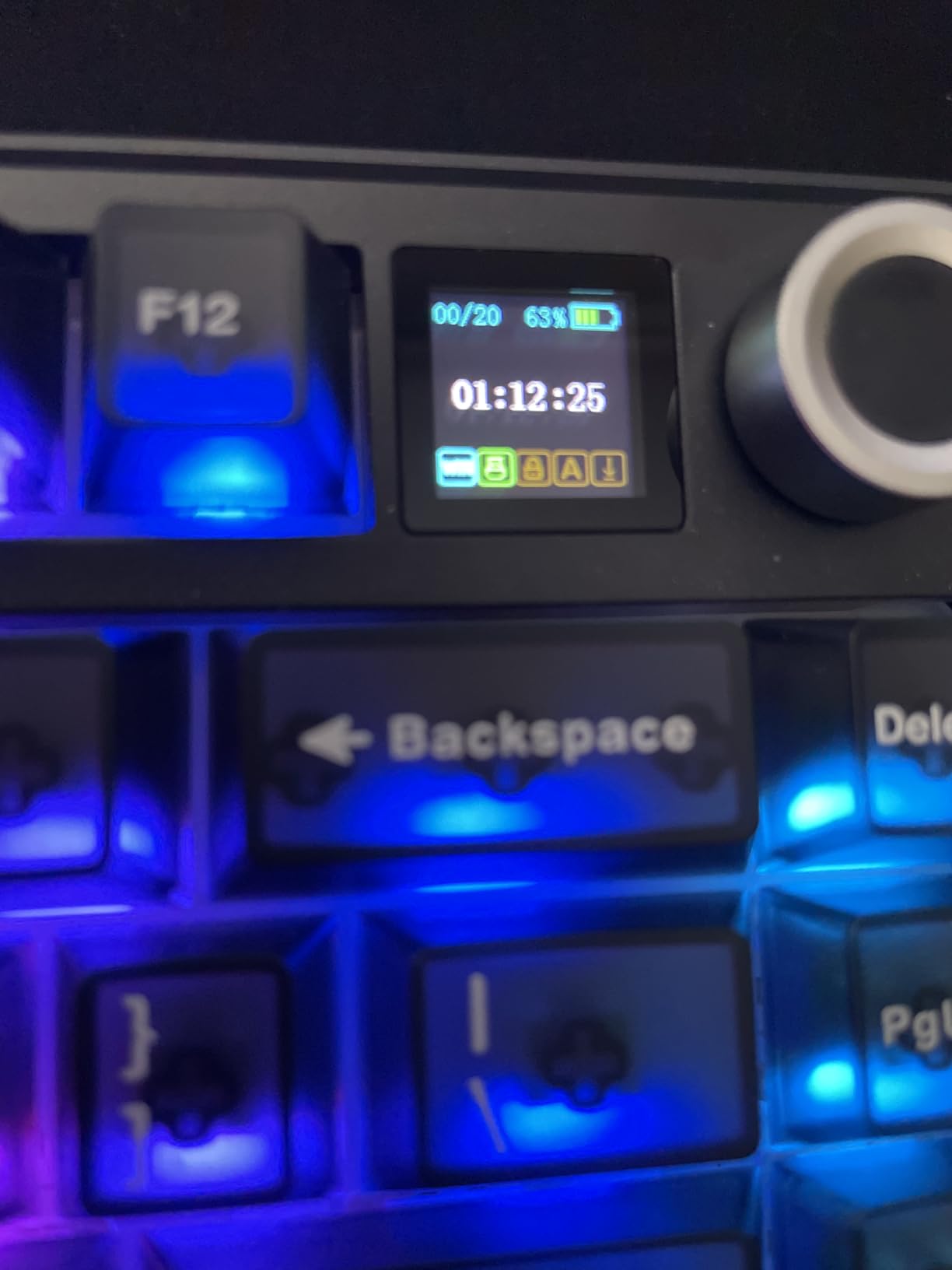 EPOMAKER X Aula F75 MAX Wireless Mechanical Keyboard with TFT Screen and Knob, Gasket Gaming Keyboard in 75% Layout, Hot Swappable, RGB Backlight, for PC/Mac/Linux (Black Gradient) customer photo 2