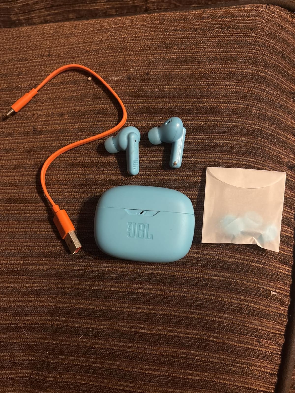 JBL Vibe Beam 2 - True Wireless Noise Cancelling Earbuds with JBL Pure Bass Sound & Smart Ambient Technology, 4mics for Crisp, Clear Calls, up to 40Hrs of Playback, IP54 Dust & Water Resistant (Pink) customer photo 2